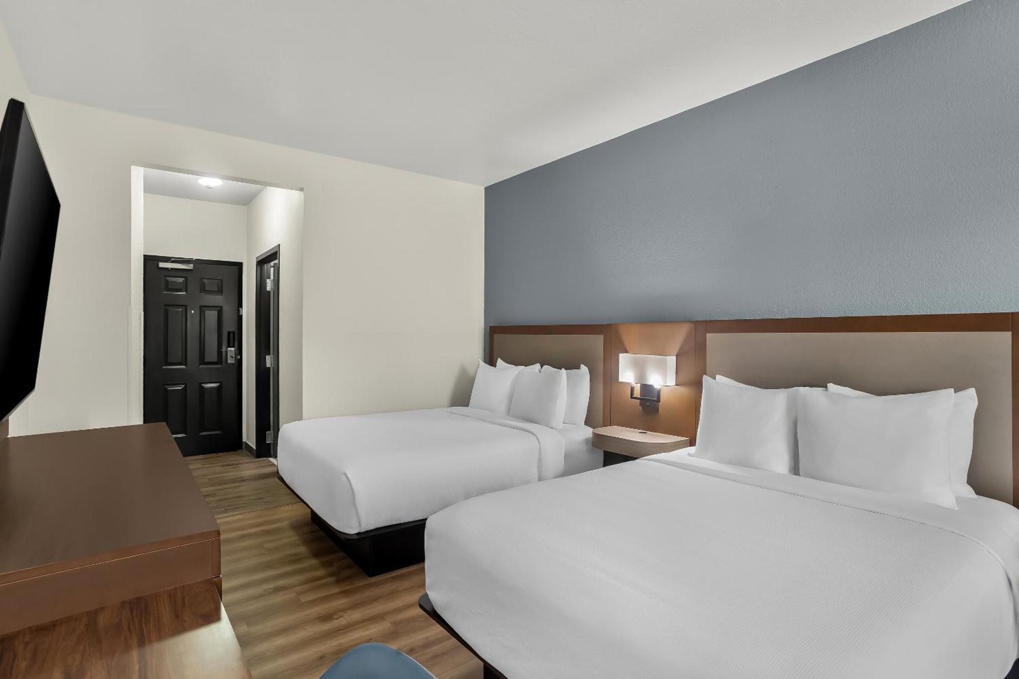 Queen Room Two Queen Beds Ocean View