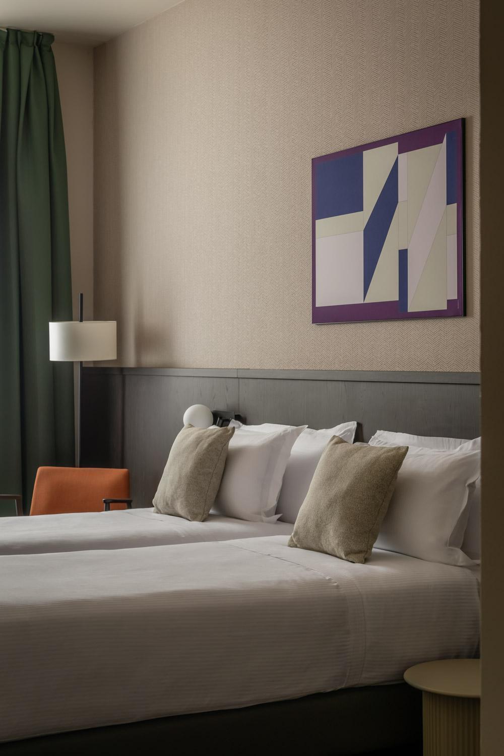 Twin Room,1771499464:JPEG