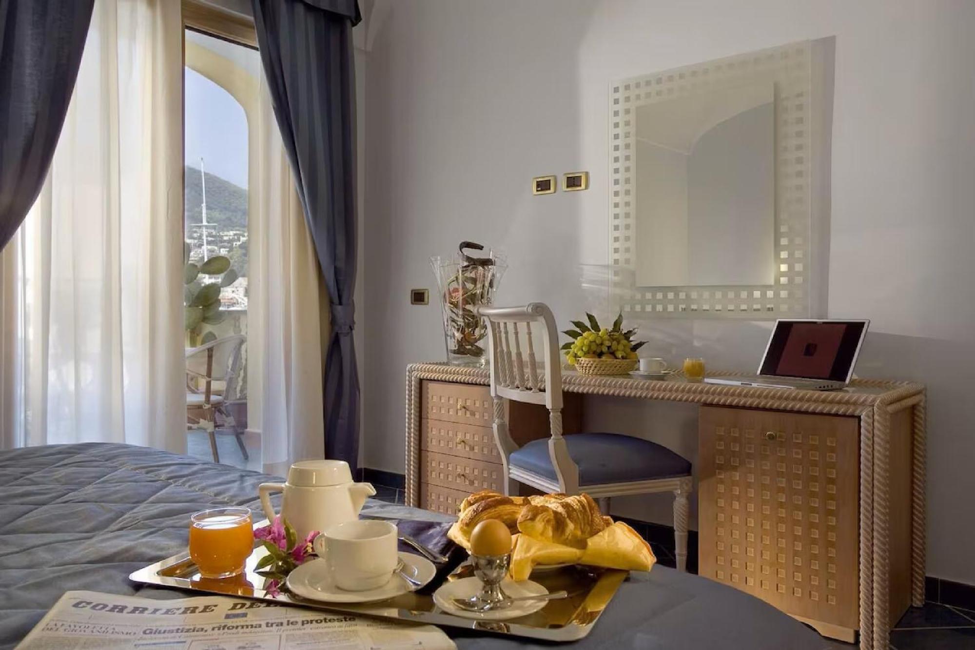 Superior Double Room Harbour View