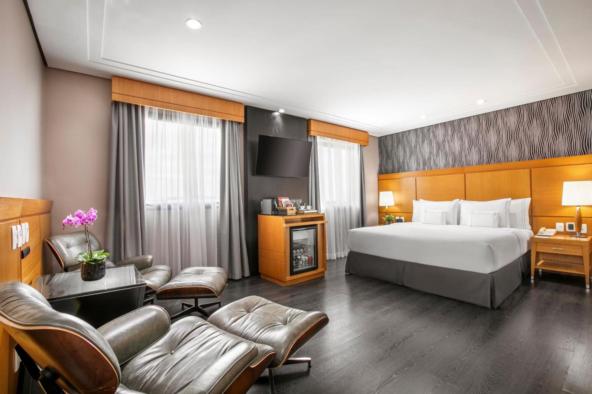 The Level Junior Executive Suite