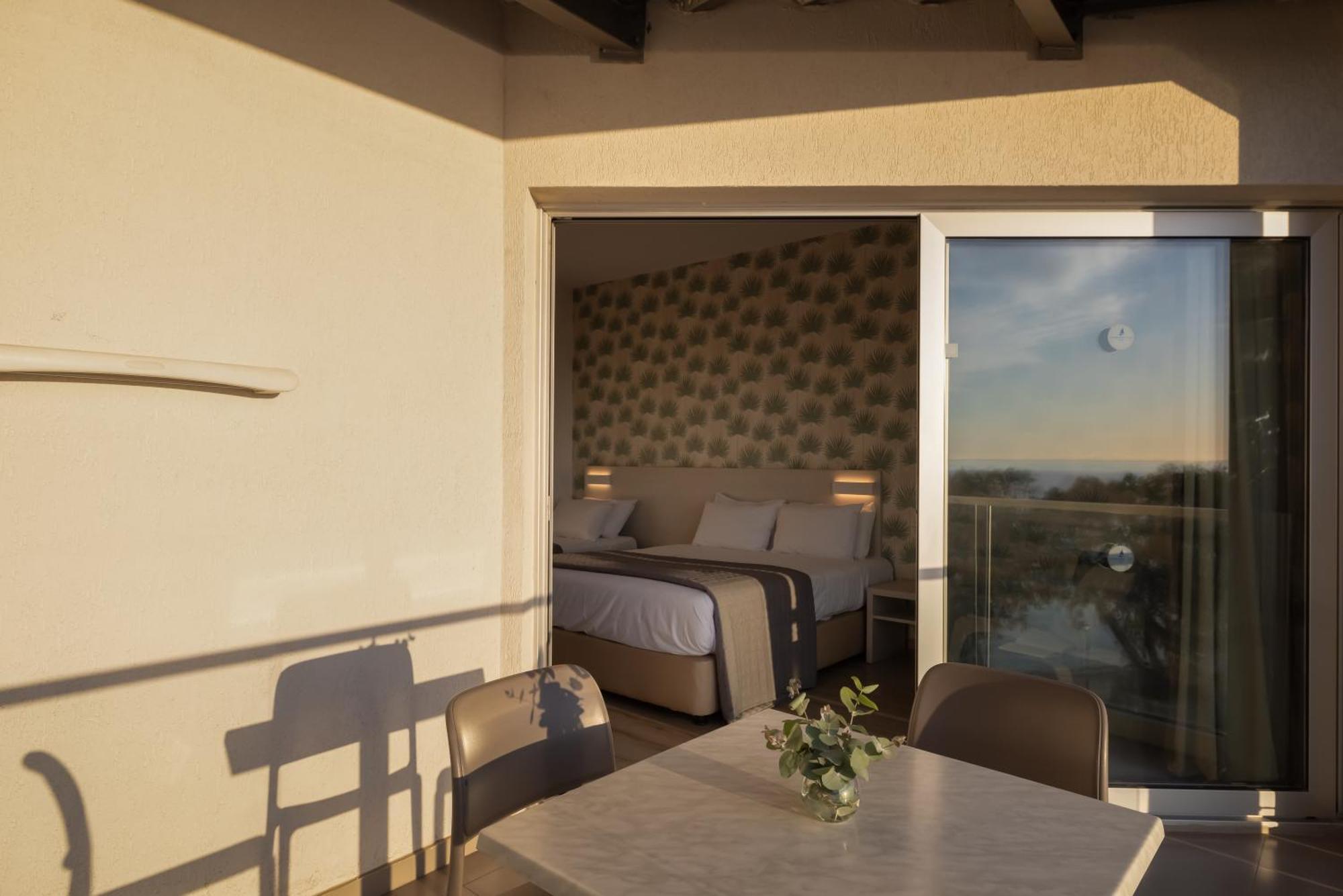 Standard Room With Side Sea View