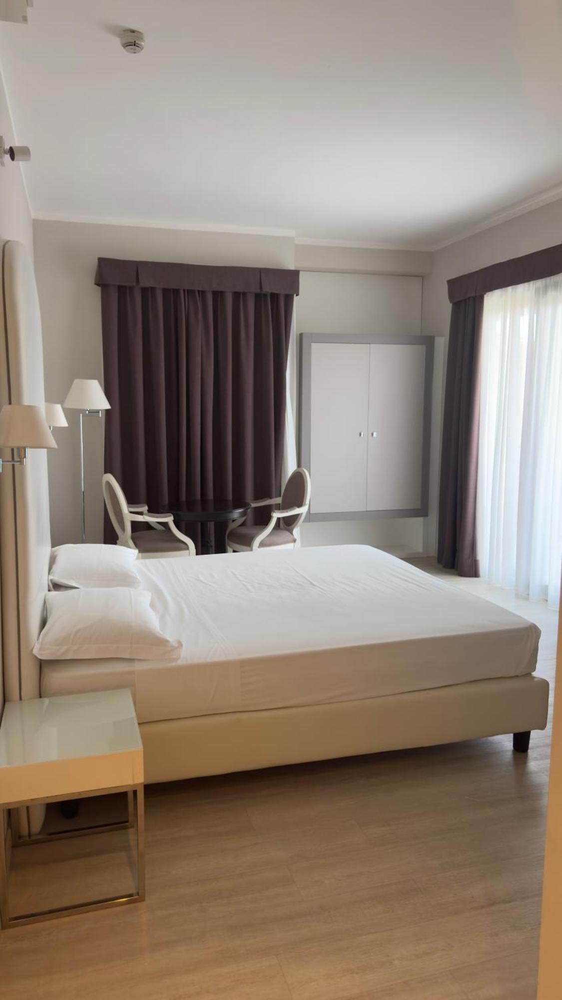 Doppelzimmer mit Seeblick
