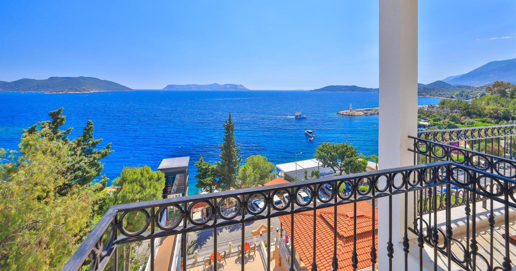 Superior Triple Room Sea View