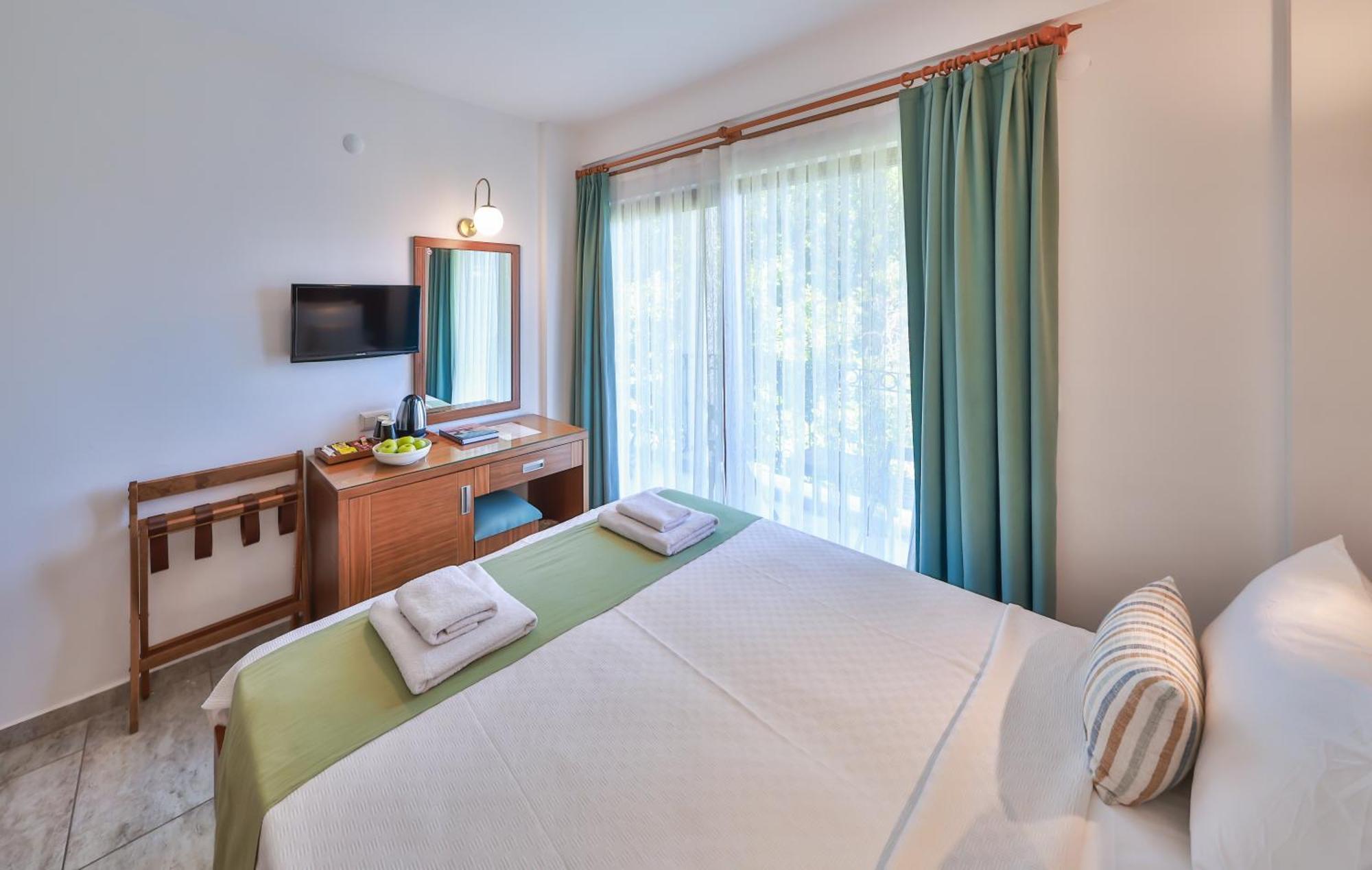 Standard Doppel- oder Zweibettzimmer mit Meerblick