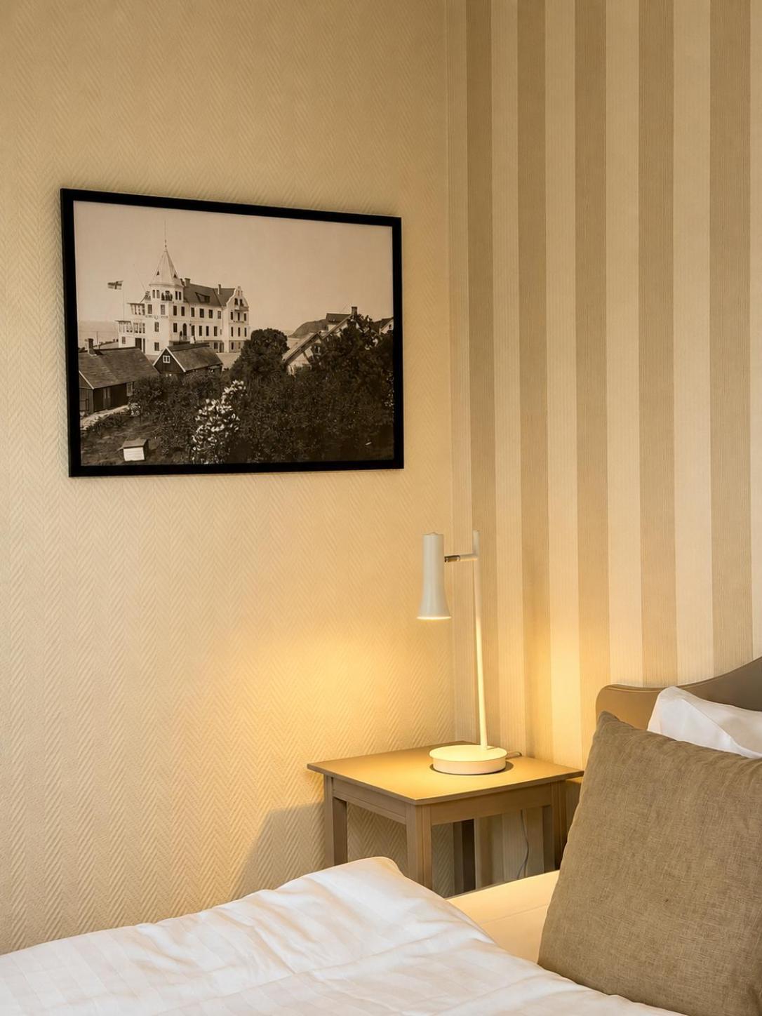Single Room at Olympia 200m from the mainbuilding