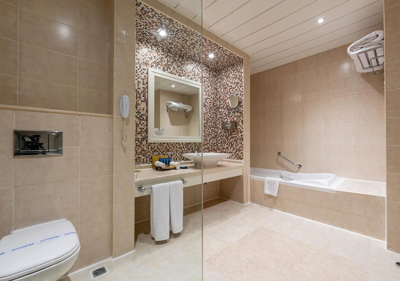 Family Suite,1771763385:JPEG