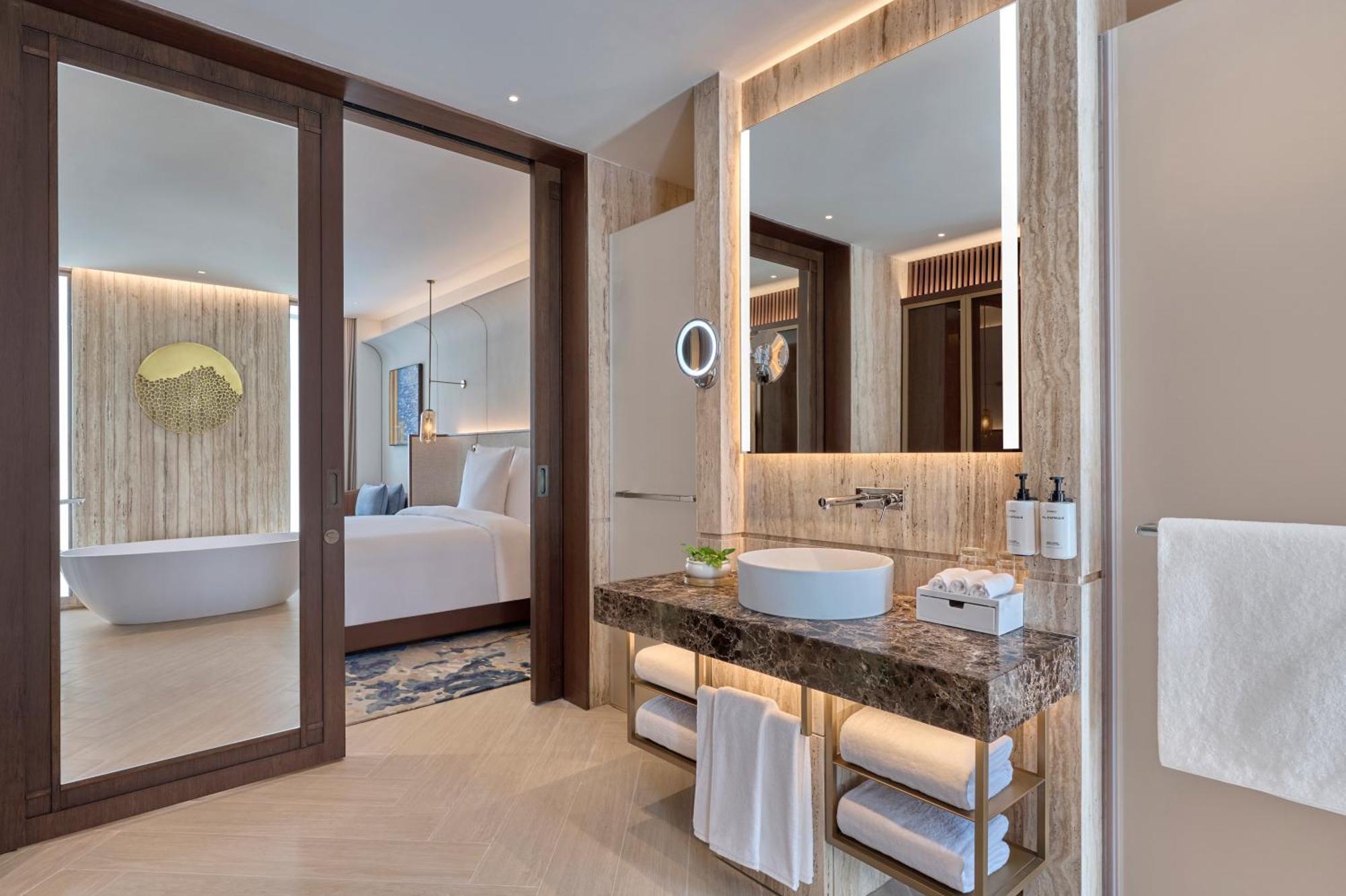 Habitación Clásica con vistas al jardín y cama extragrande