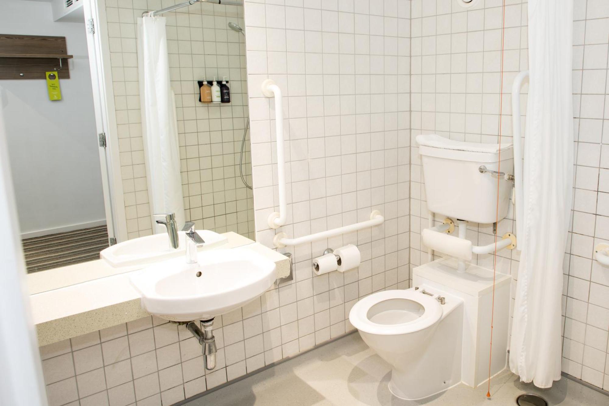 Standard Double Room - Disability Access