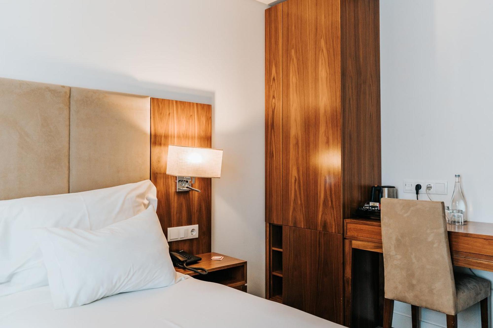 Economy Twin Room