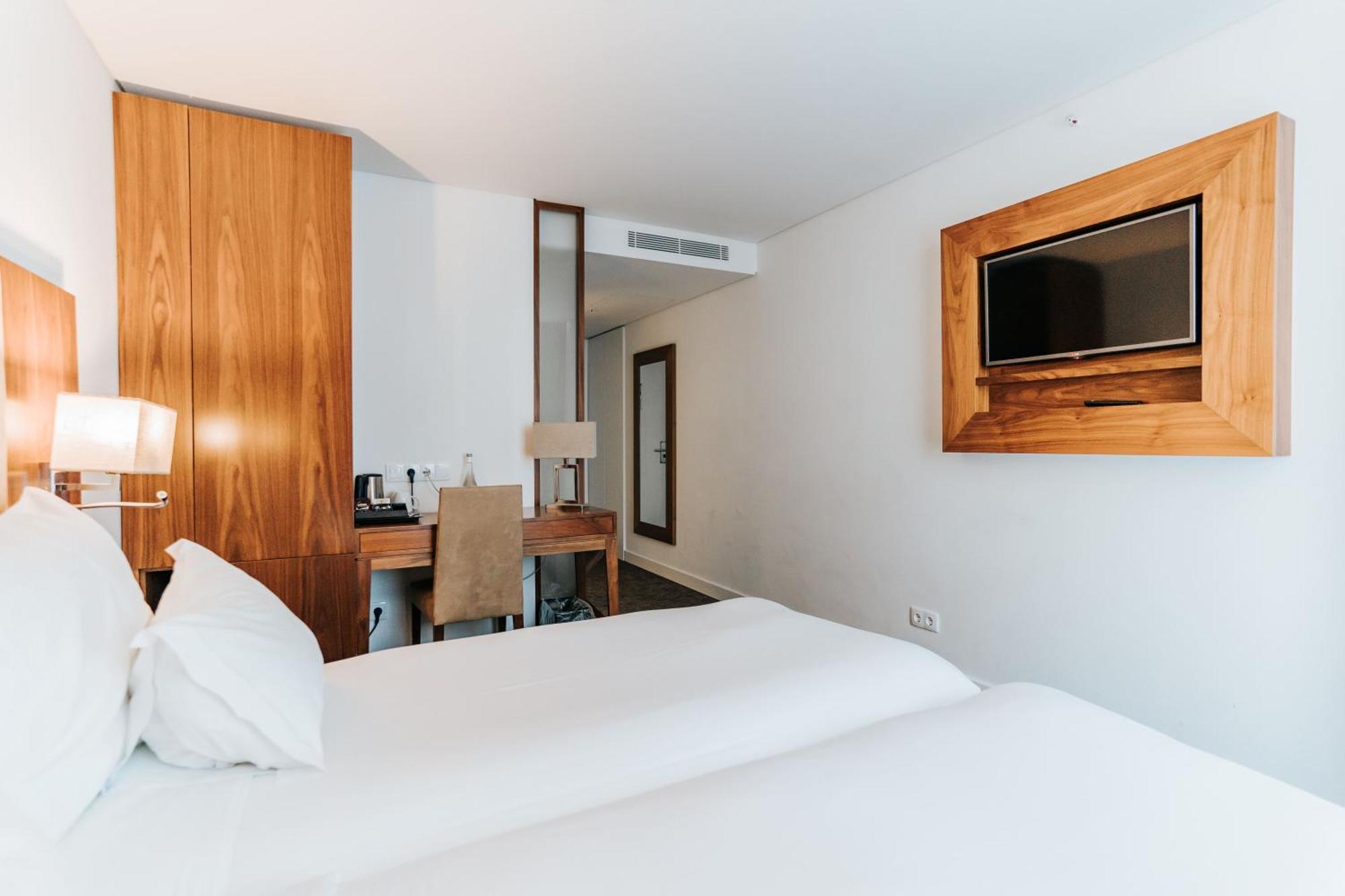 Economy Twin Room