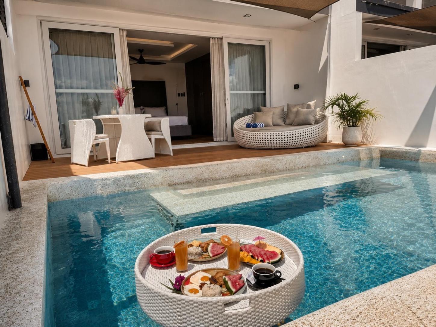 King Suite Private Pool
