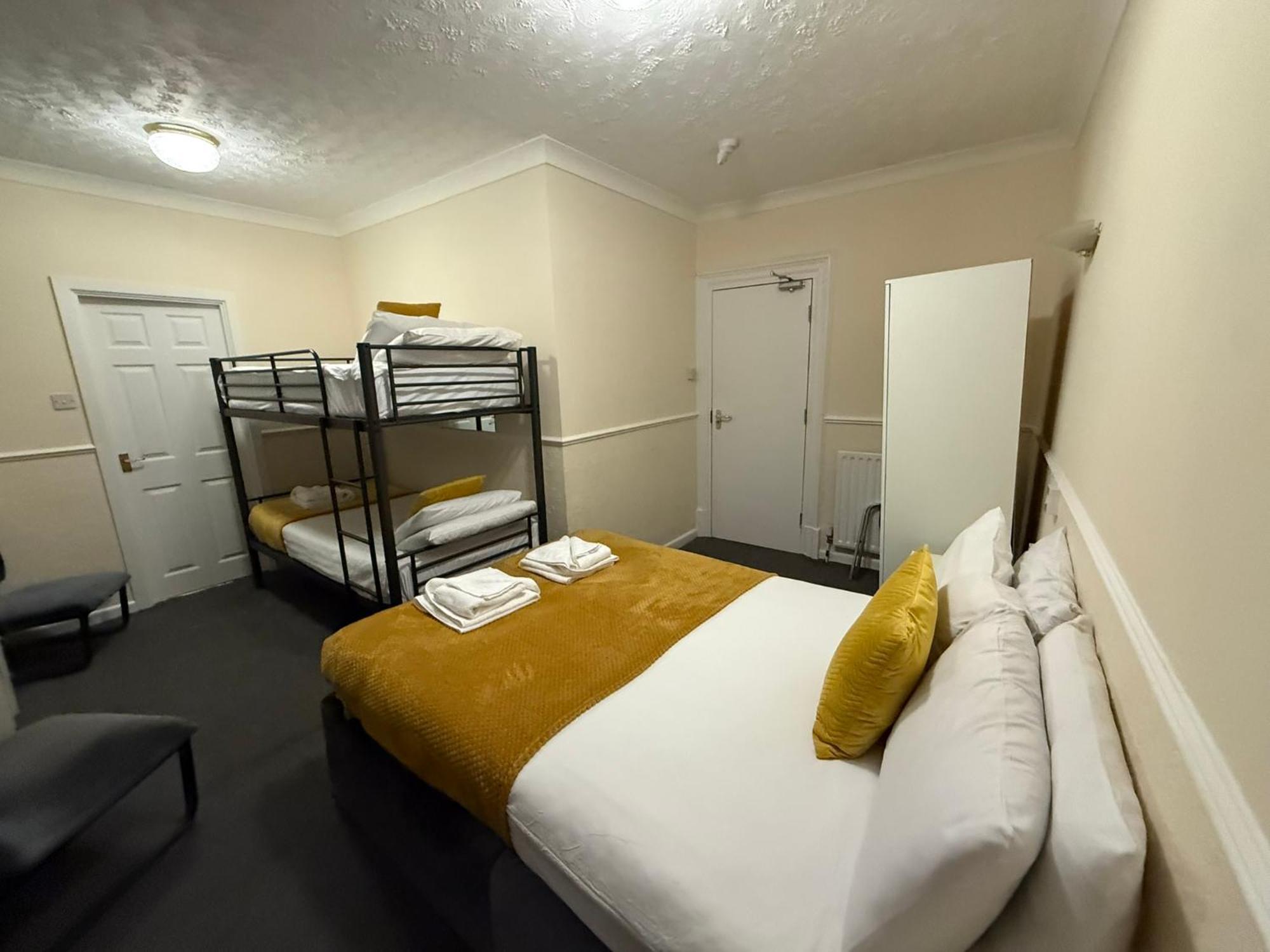 Quadruple Room with Sea View