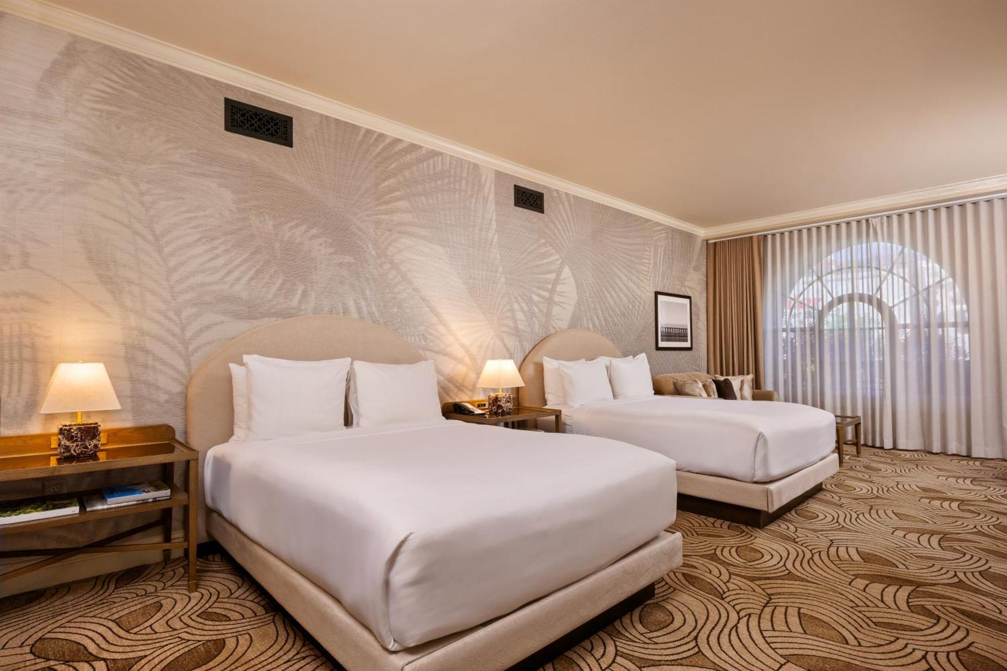 Studio met Queensize Bed