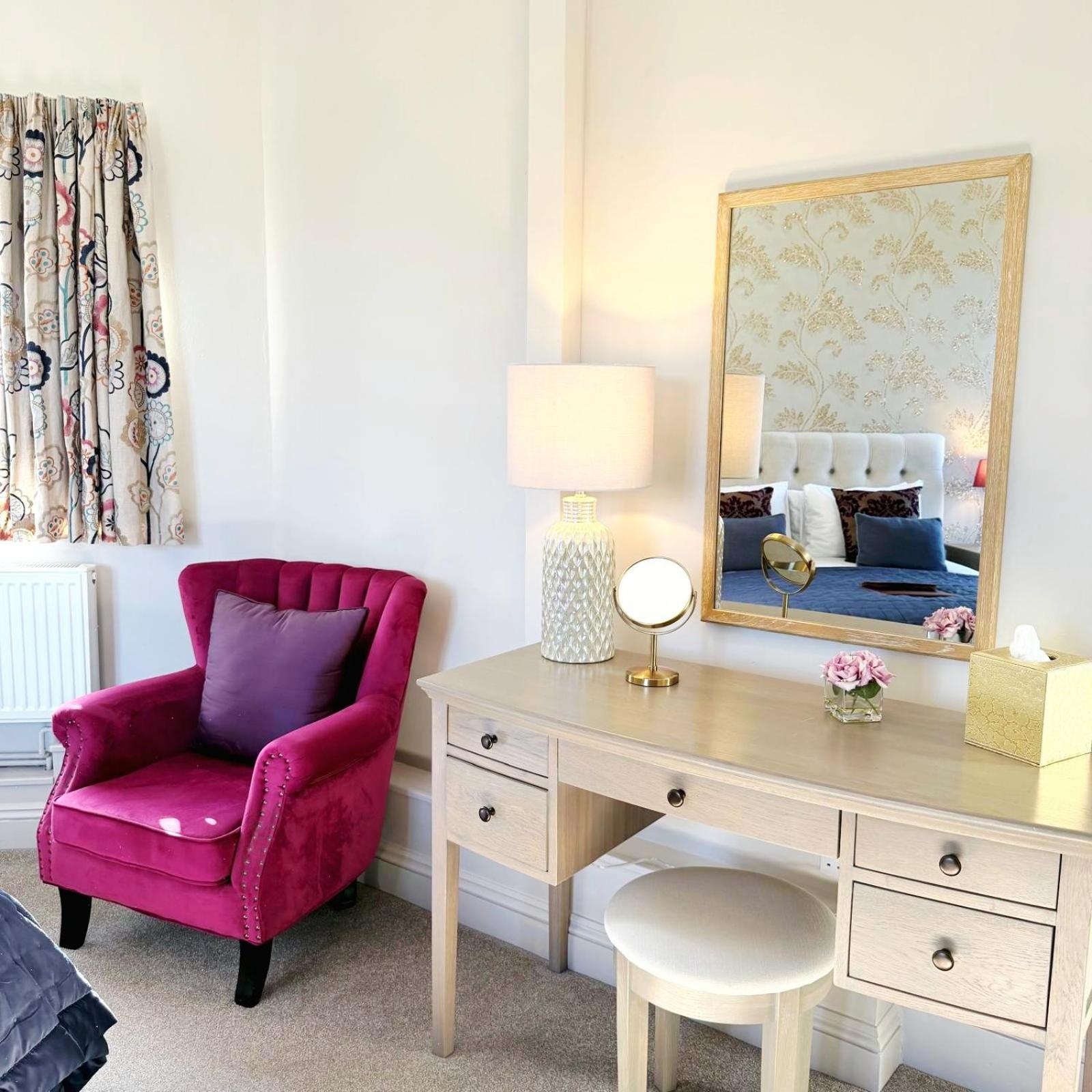 Superior King Suite