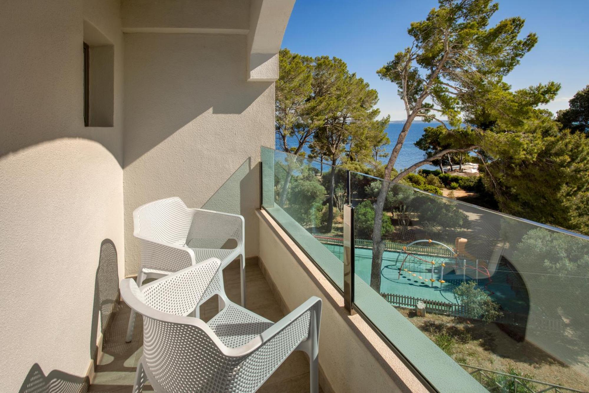 One-Bedroom Apartment Sea View,1772974003:JPEG