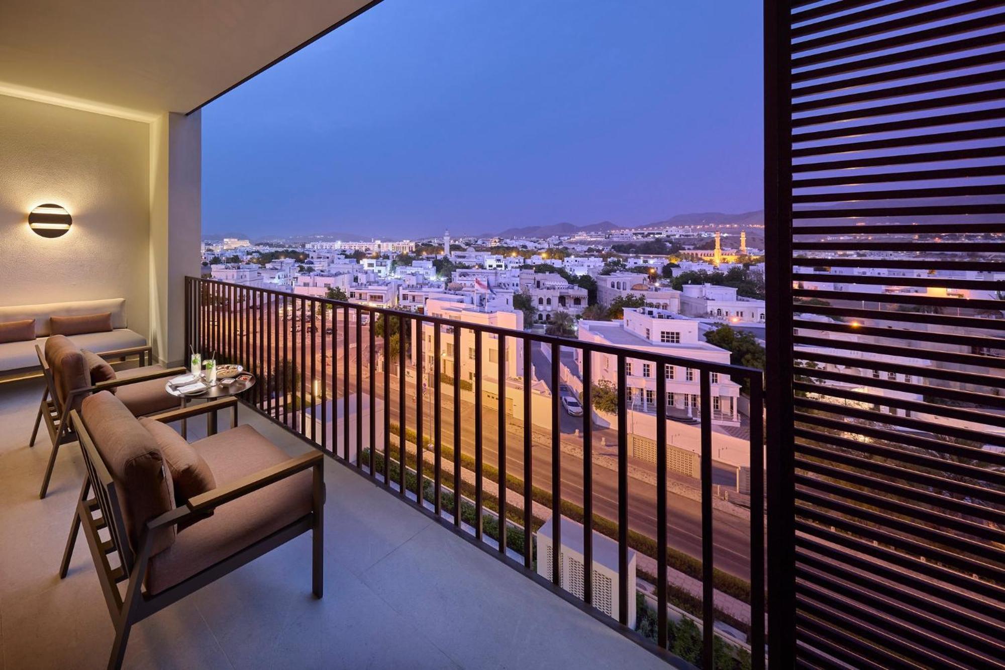 Deluxe Mountain View Room