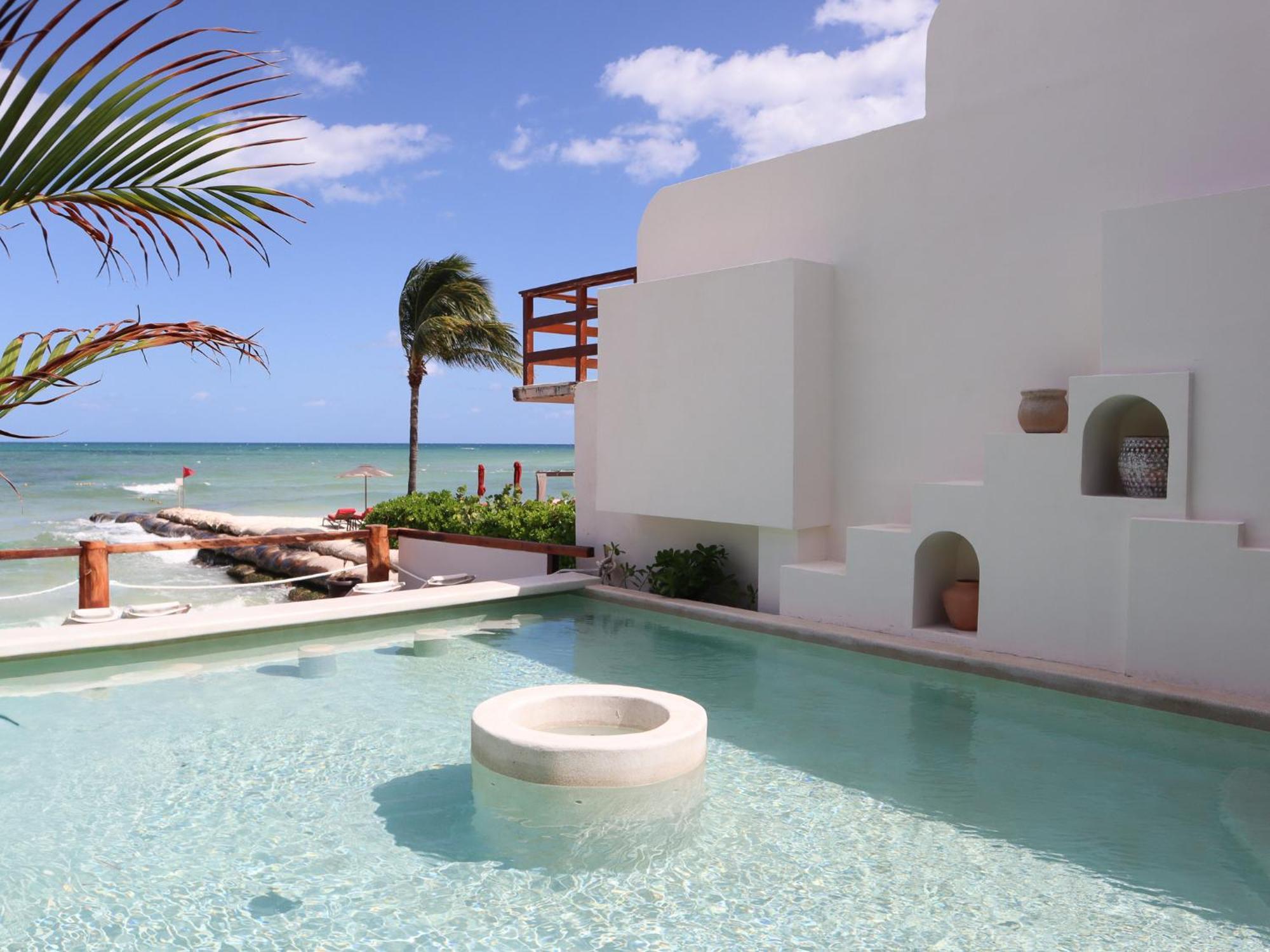 Junior Suite with Pool View