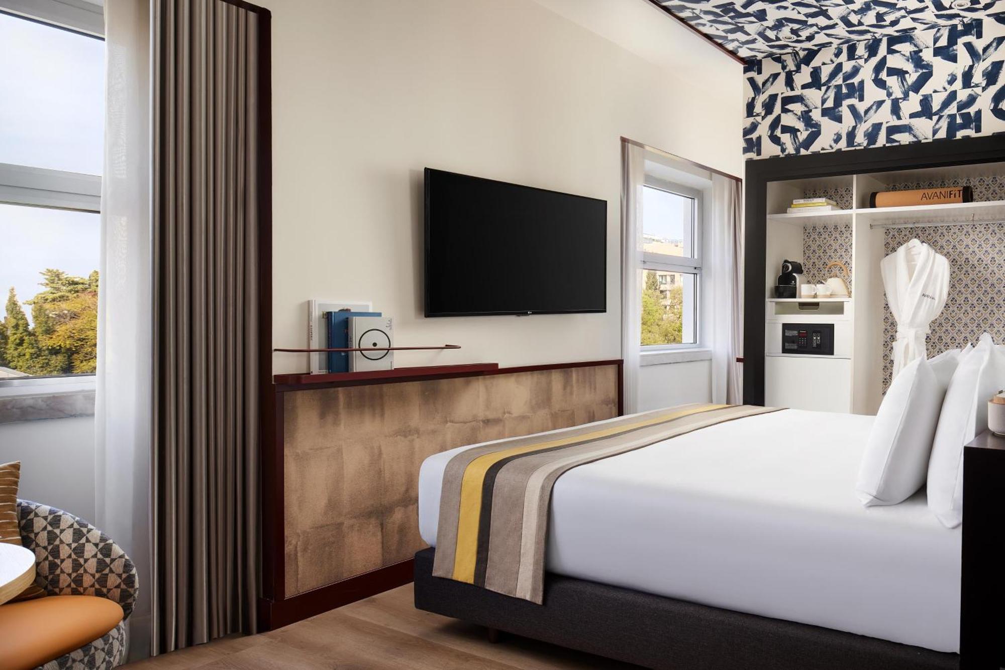Habitación Familiar Contigua con cama supletoria (4 adultos + 2 niños)