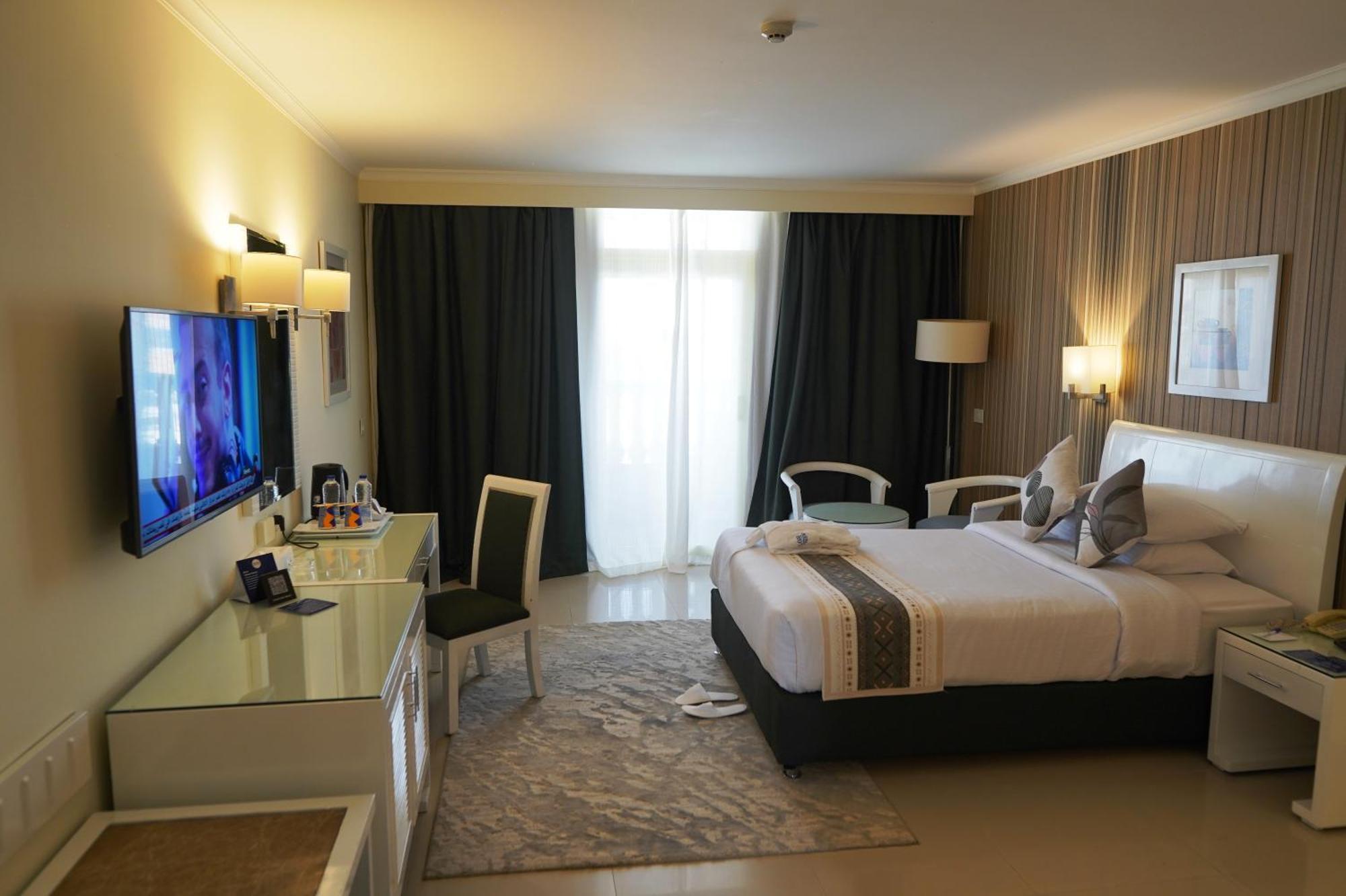 Deluxe Double or Twin Room Sea View