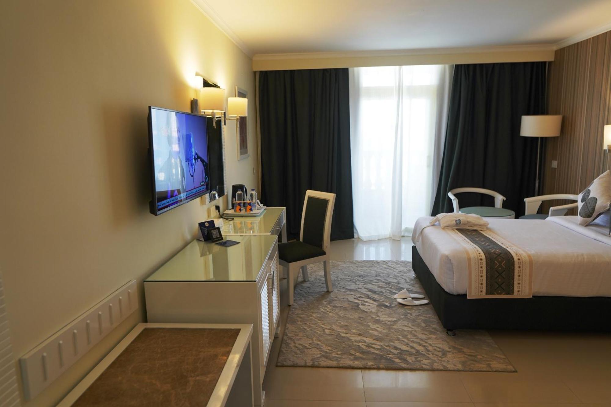 Deluxe Double or Twin Room Sea View