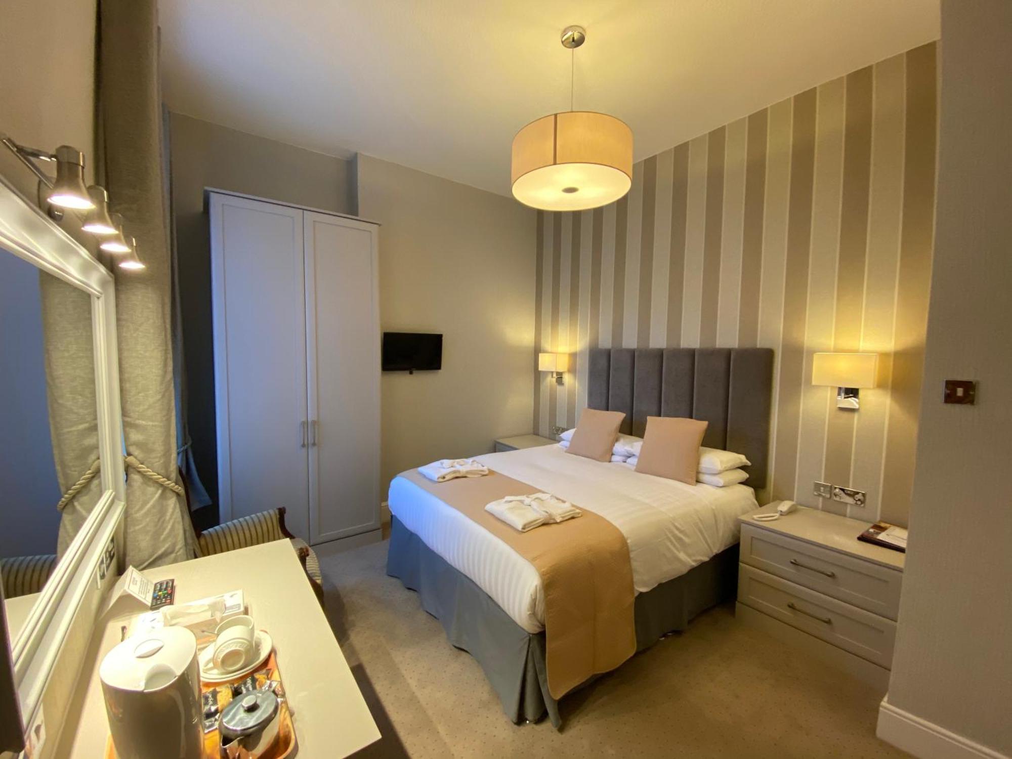 Classic Double Room