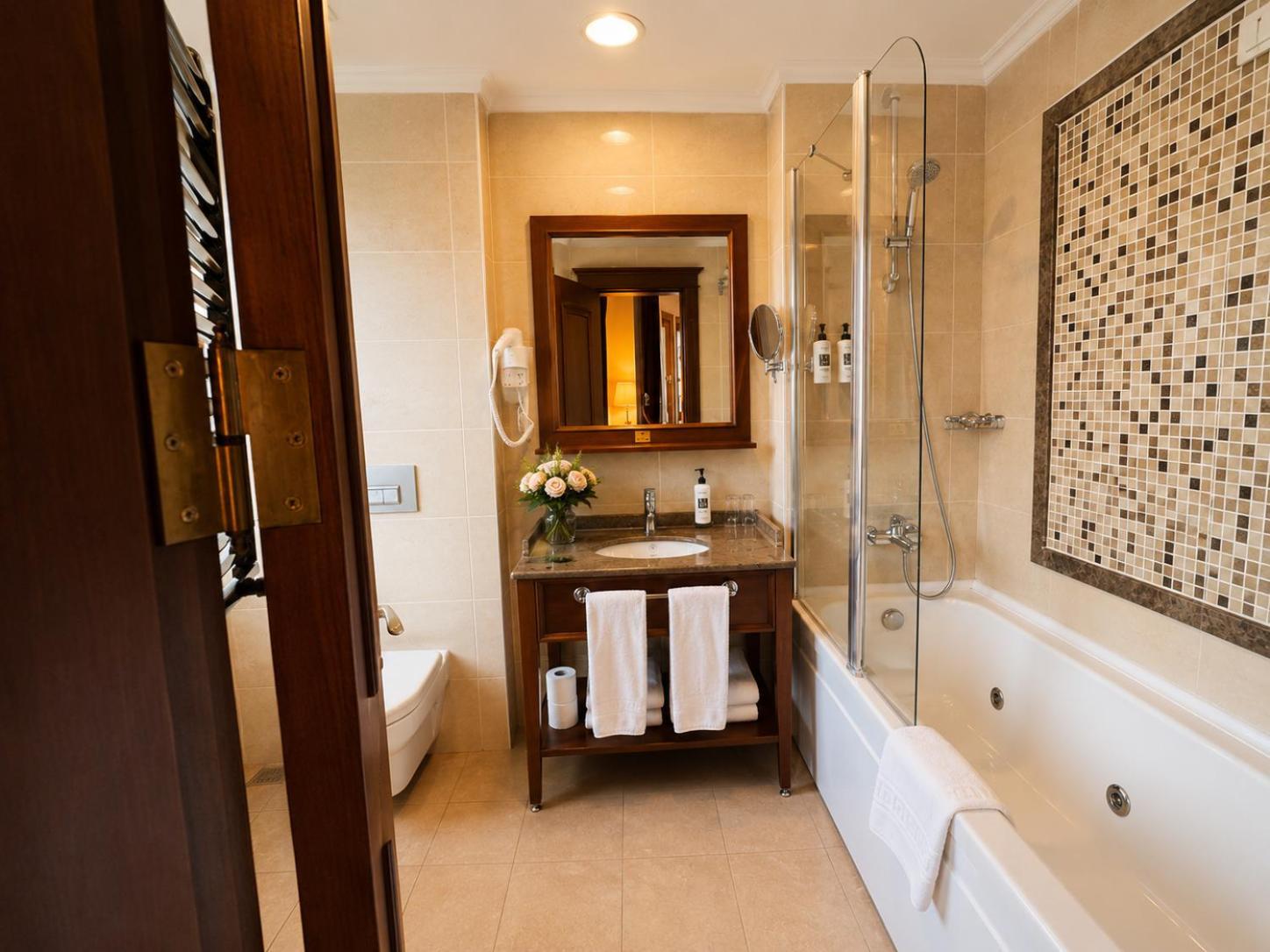 Executive Suite