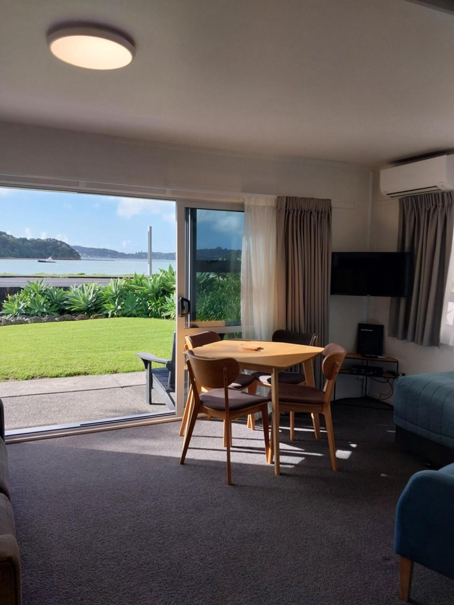 One-Bedroom Apartment with Sea View (1-4 Adults)