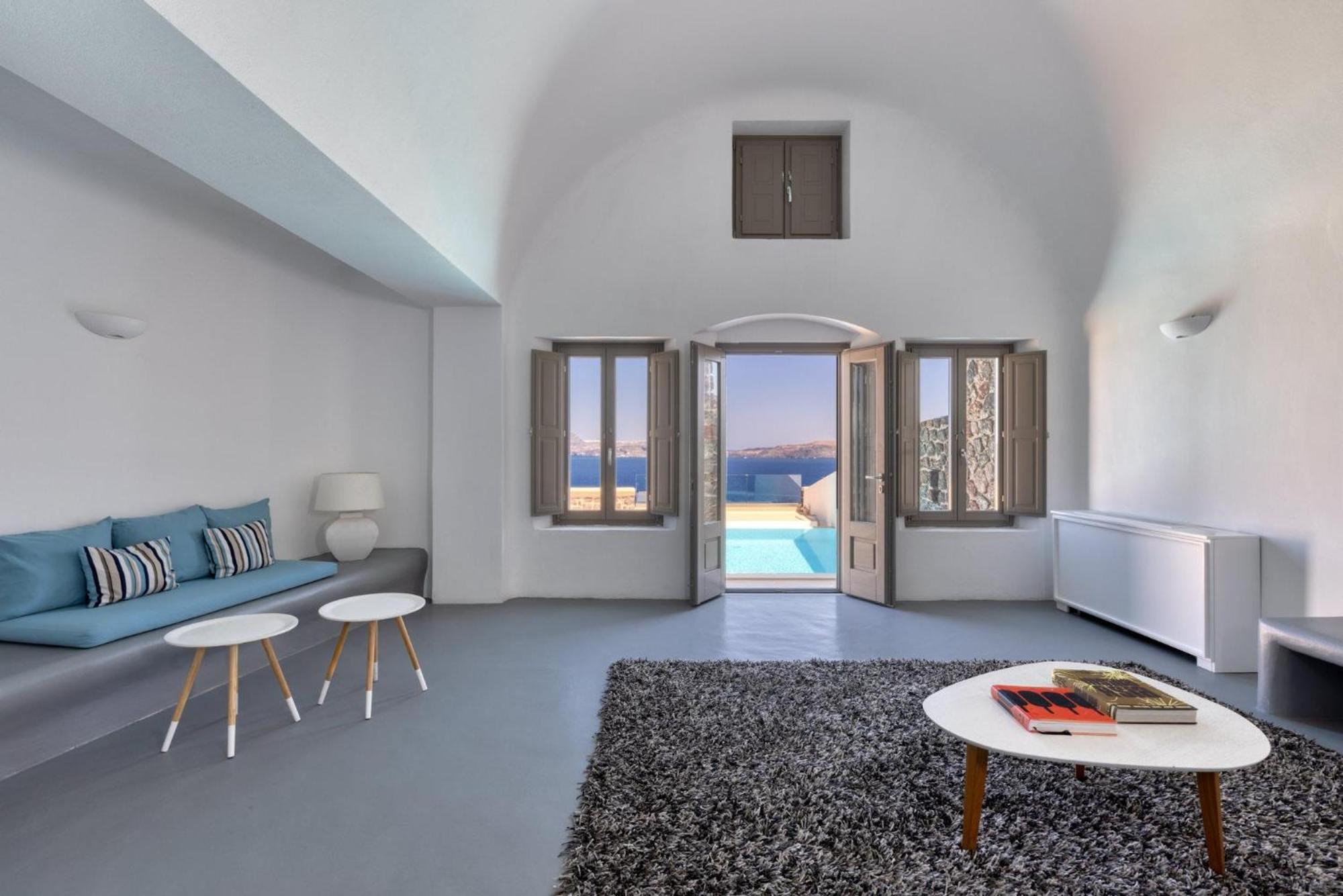 Executive Cave Suite Private Pool & Caldera View,1773749079:JPEG