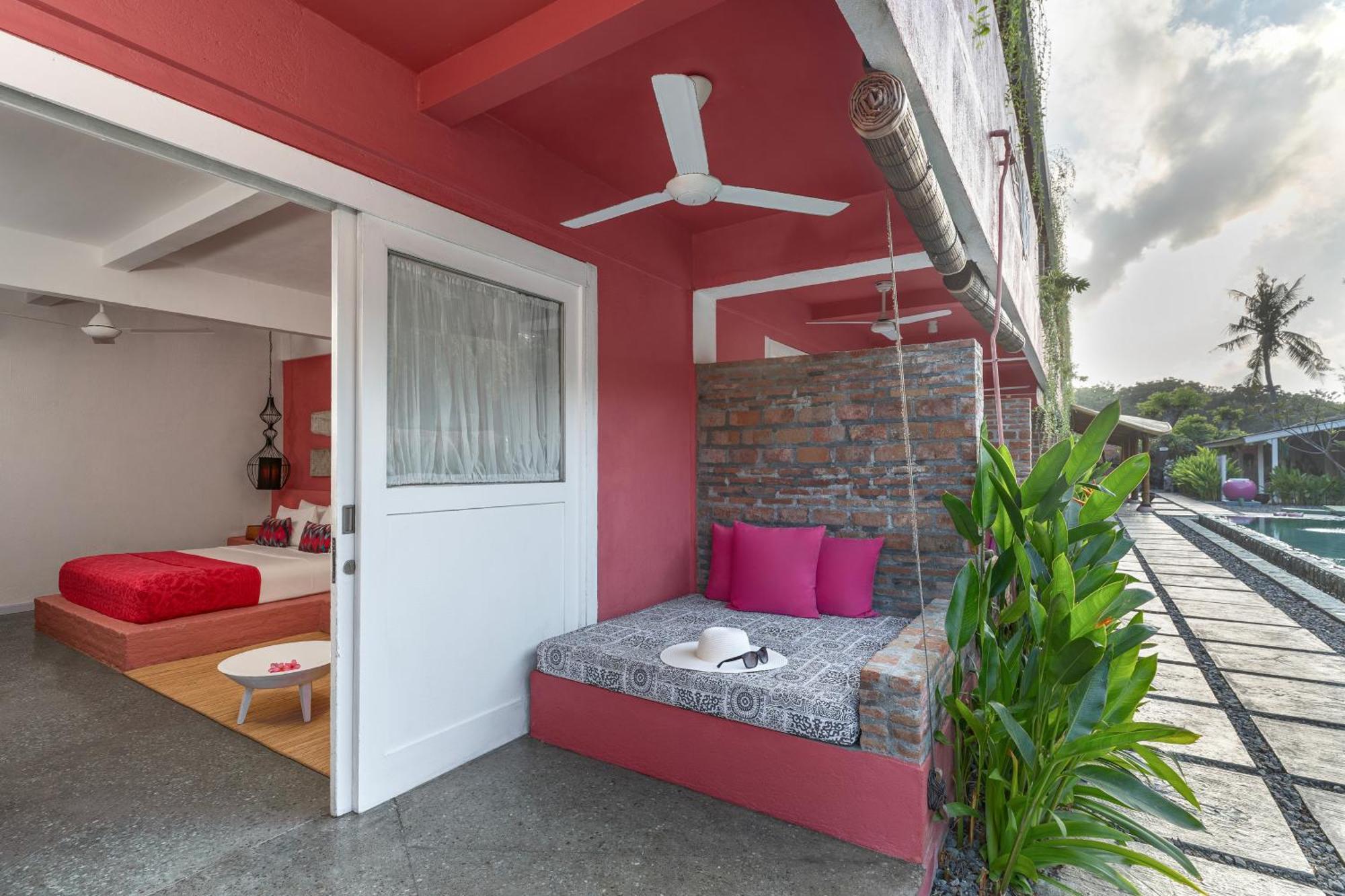 Cocoon Room with Free Bike