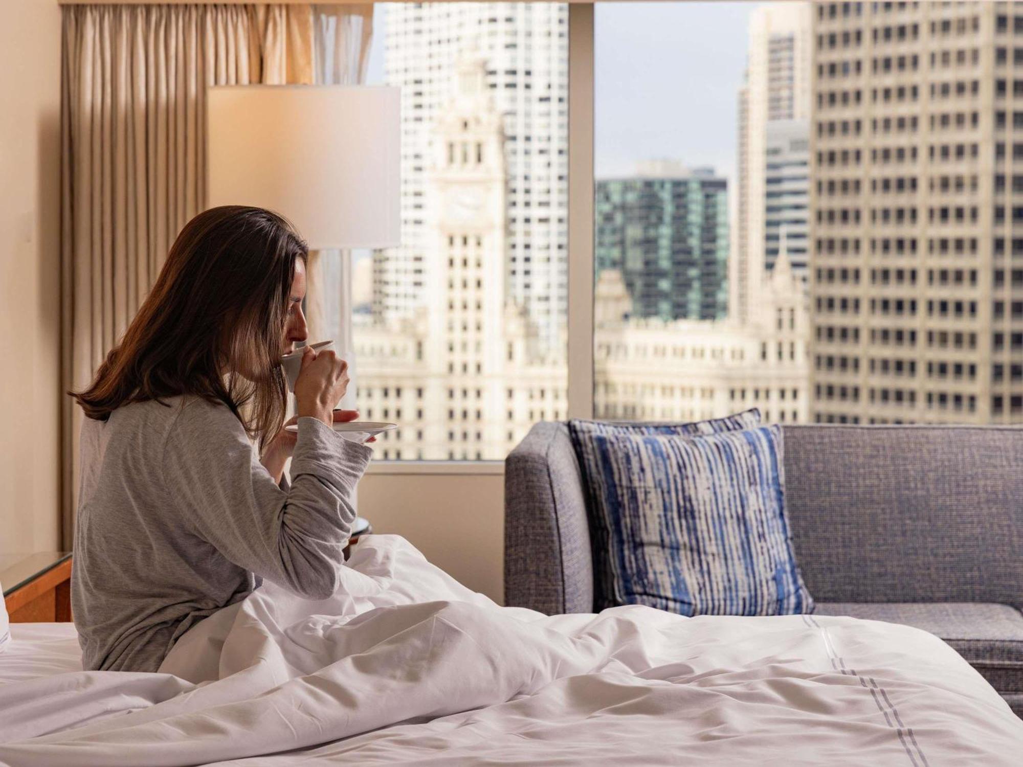 Habitación con vistas al río - 1 cama extragrande - Adaptada para personas con discapacidad - Bañera