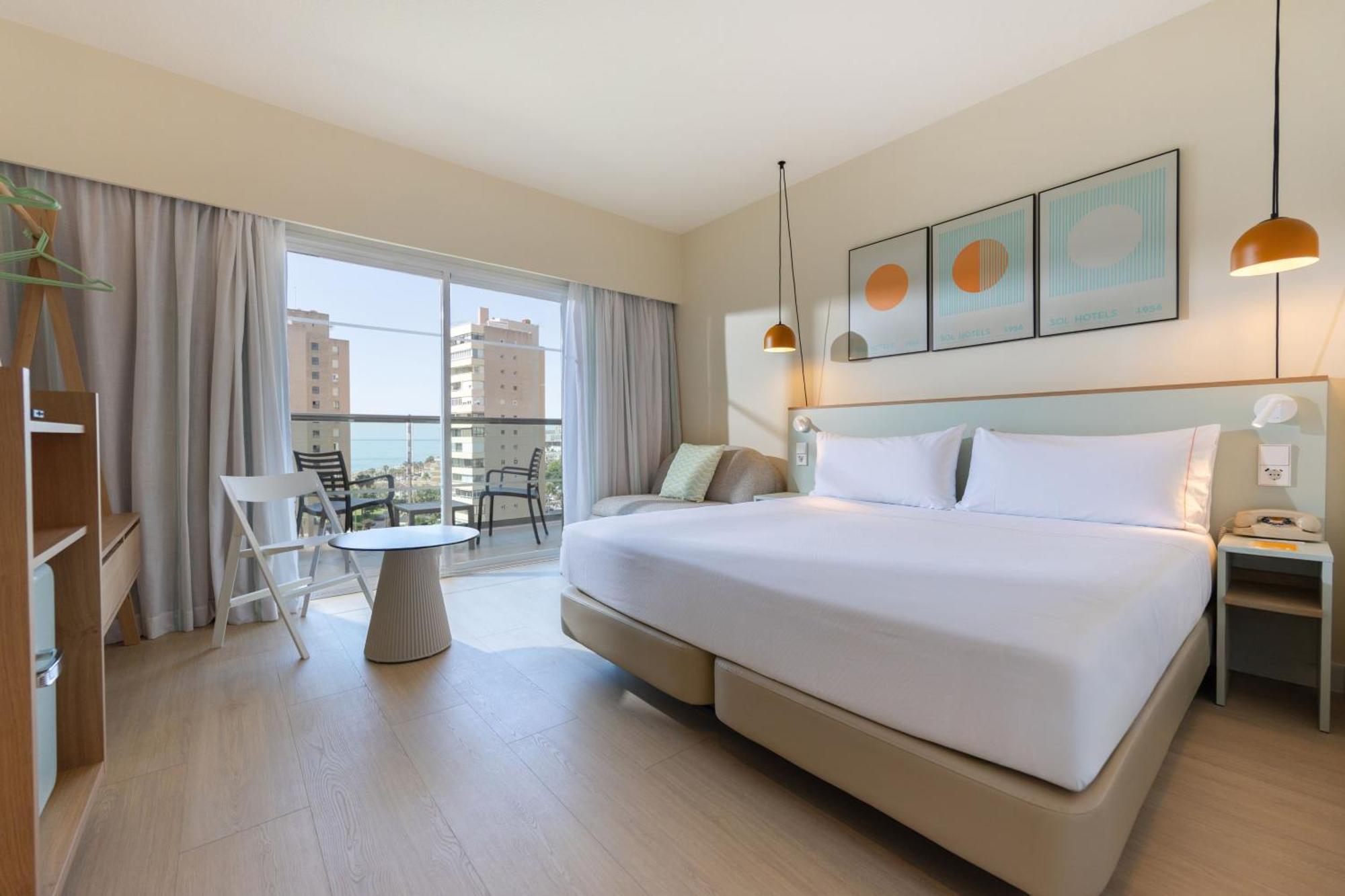 Superior Room Lateral Sea View