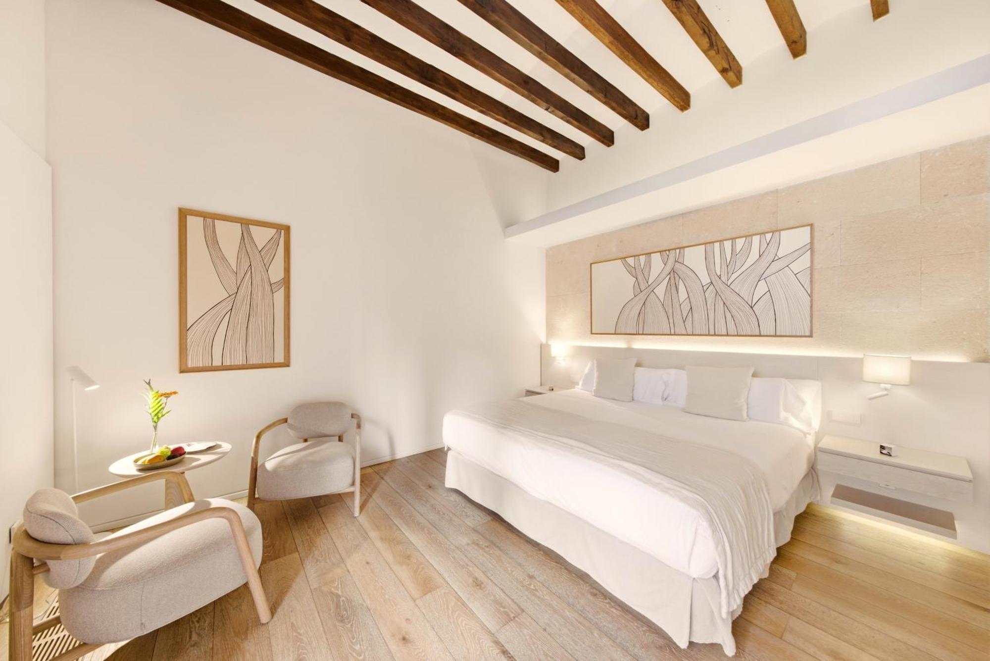 Deluxe Double Room with Terrace