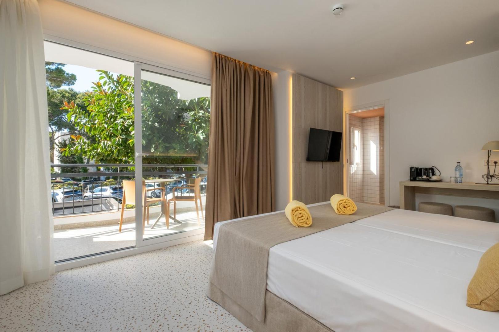 Twin Room Sea View