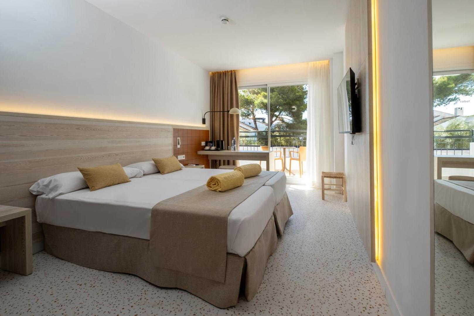 Twin Room Sea View