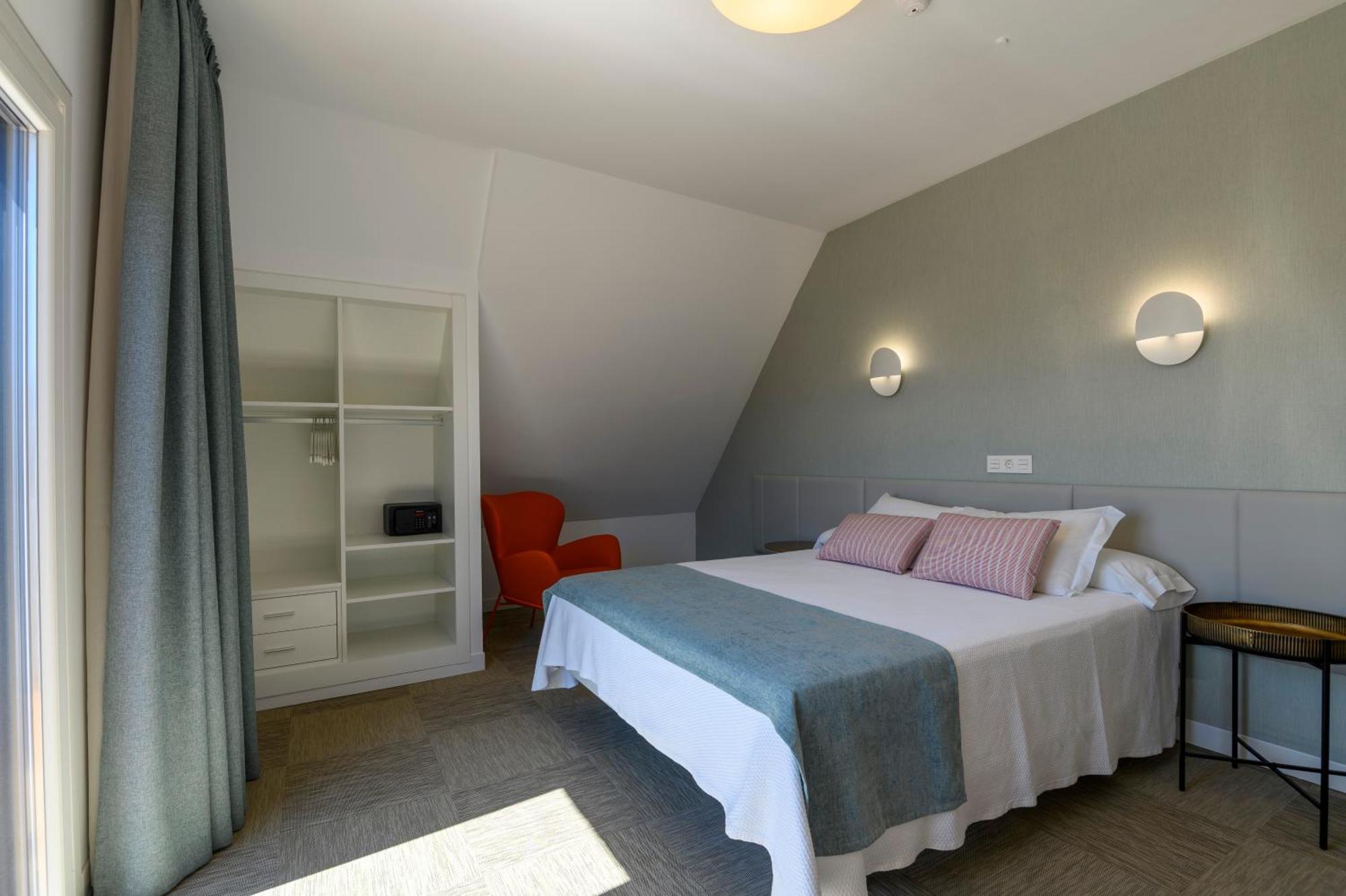 Superior Single Room