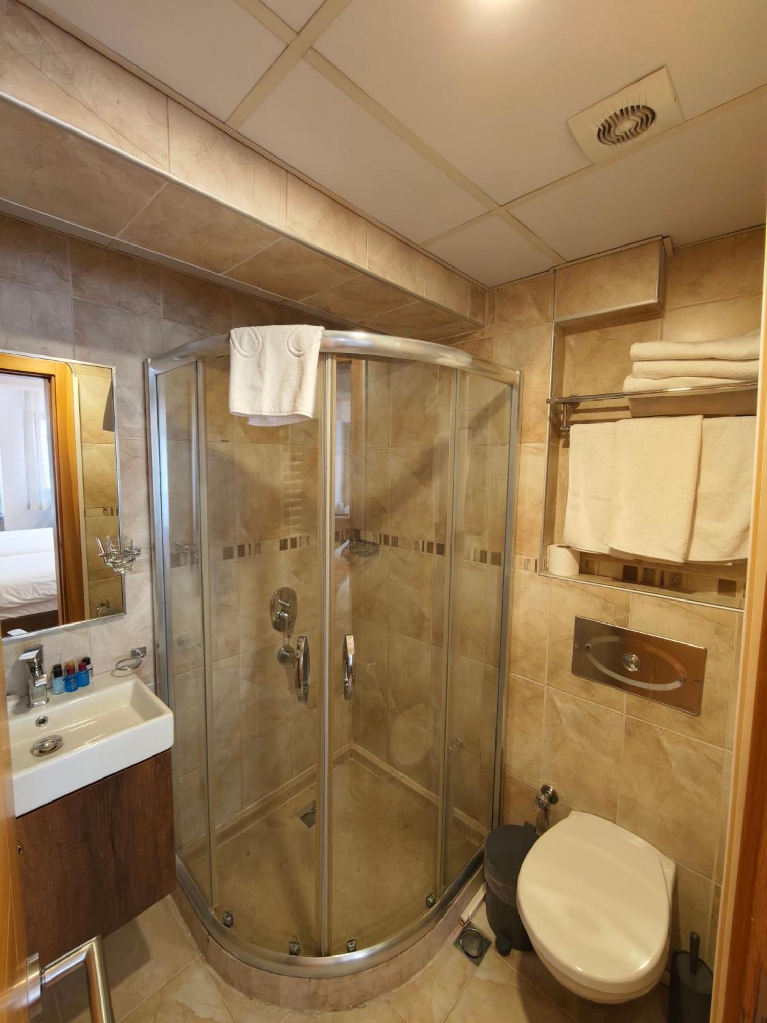 Habitación Triple Básica