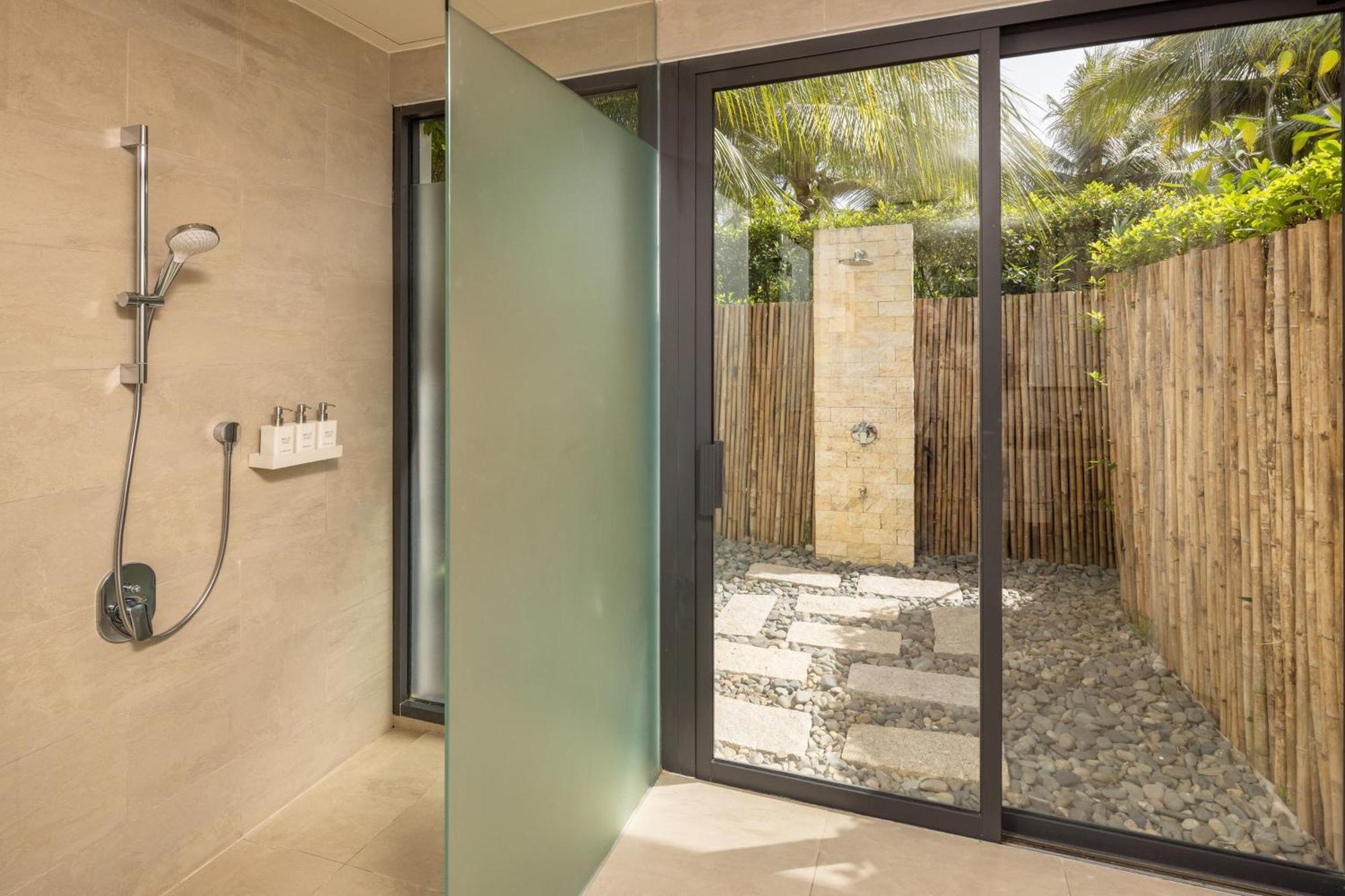 The Level 2-Bedroom Lakefront Pool Villa with Lounge benefits