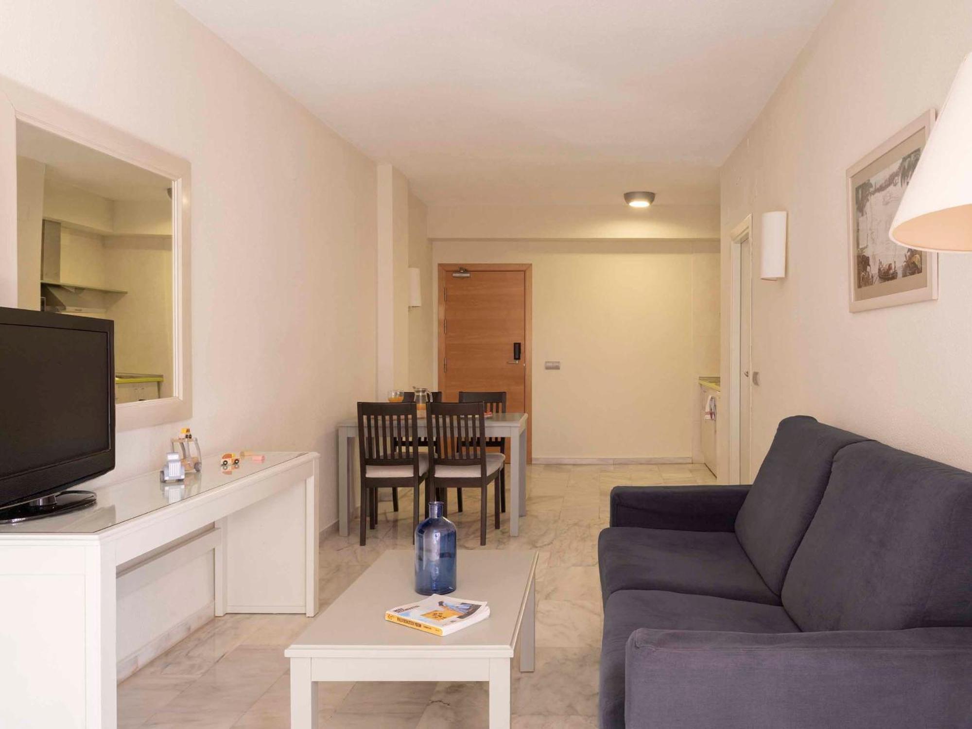Appartamento con 2 Camere da Letto e Terrazza (2 Adulti)