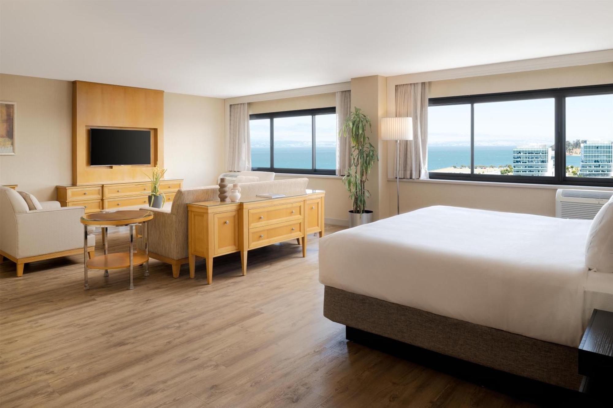 King Studio Suite
