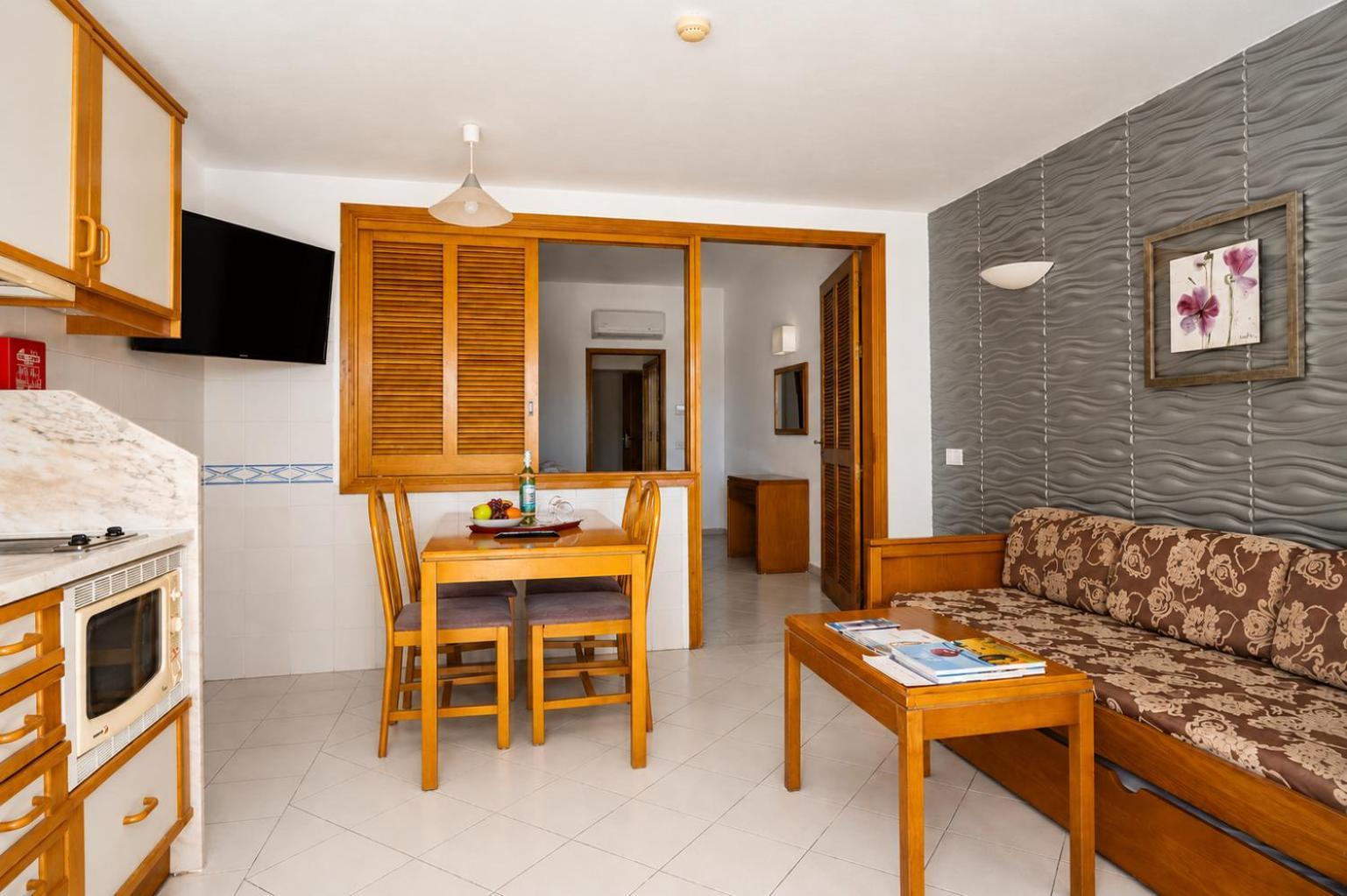 One-Bedroom Junior Standard