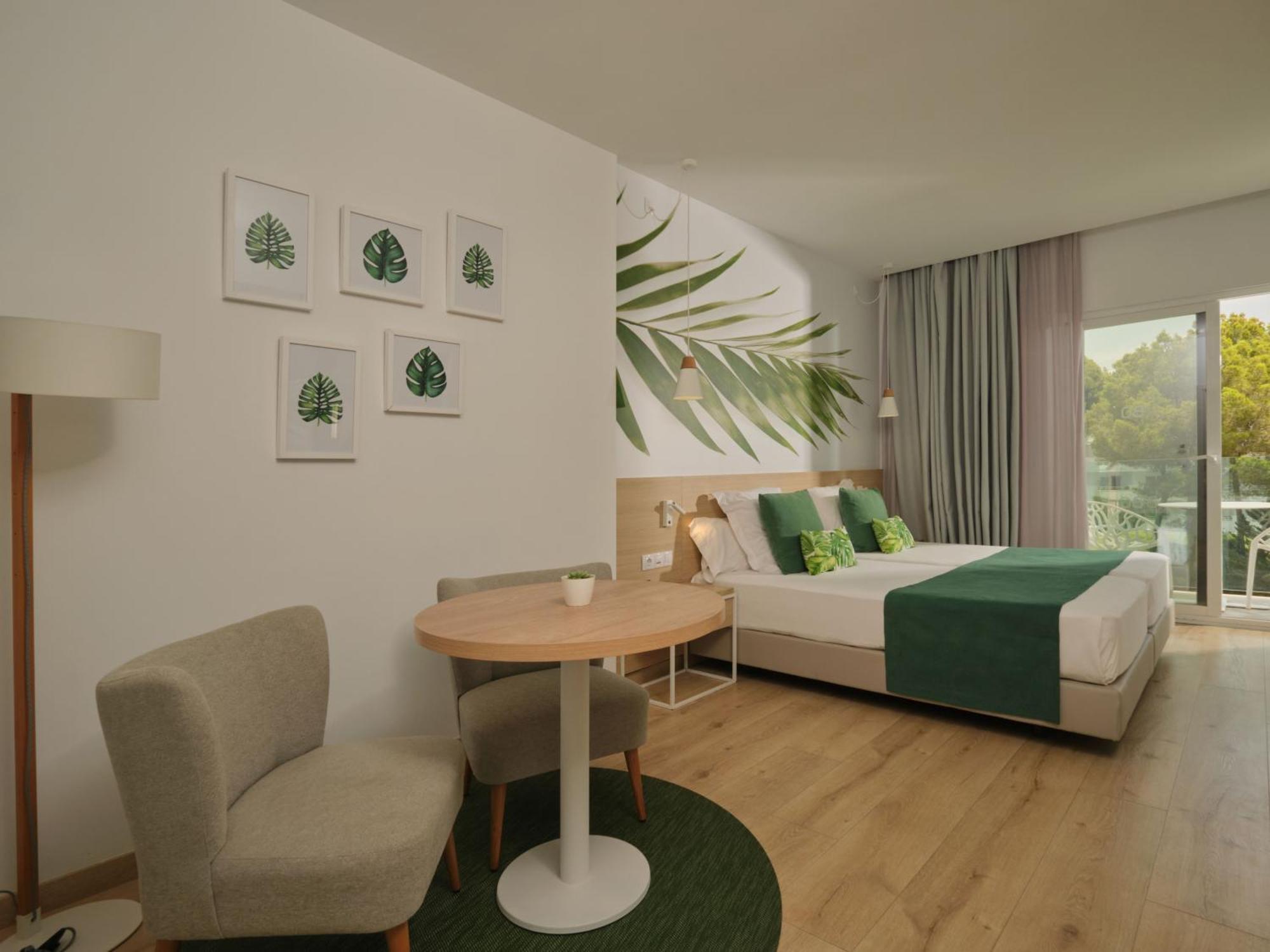 Superior Double or Twin Room Pool View