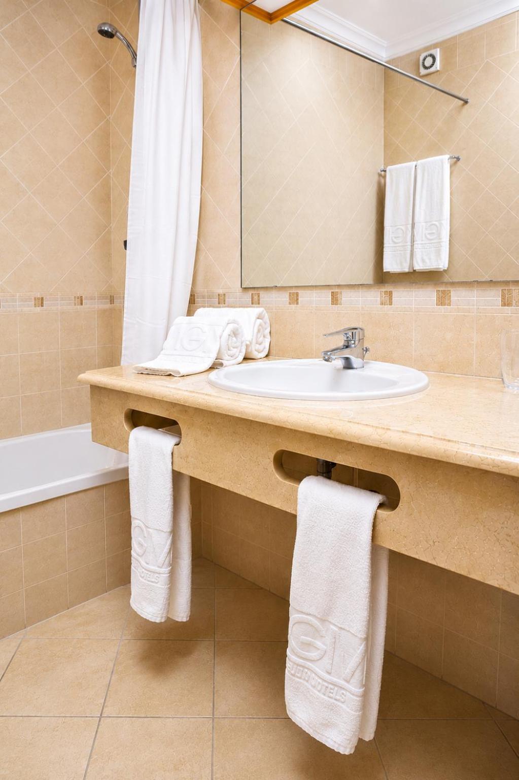 Deluxe One Bedroom Apartment All Inclusive Signature