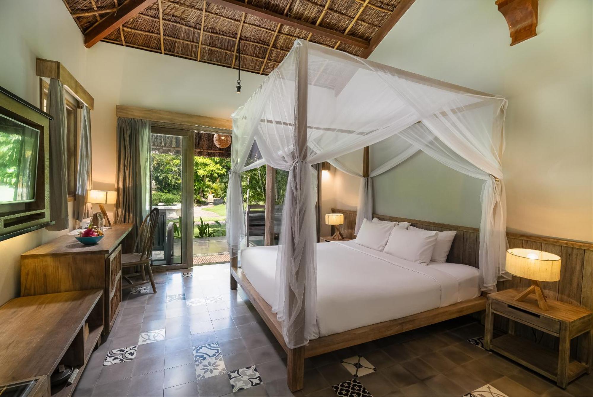 Superior Garden View Bungalows