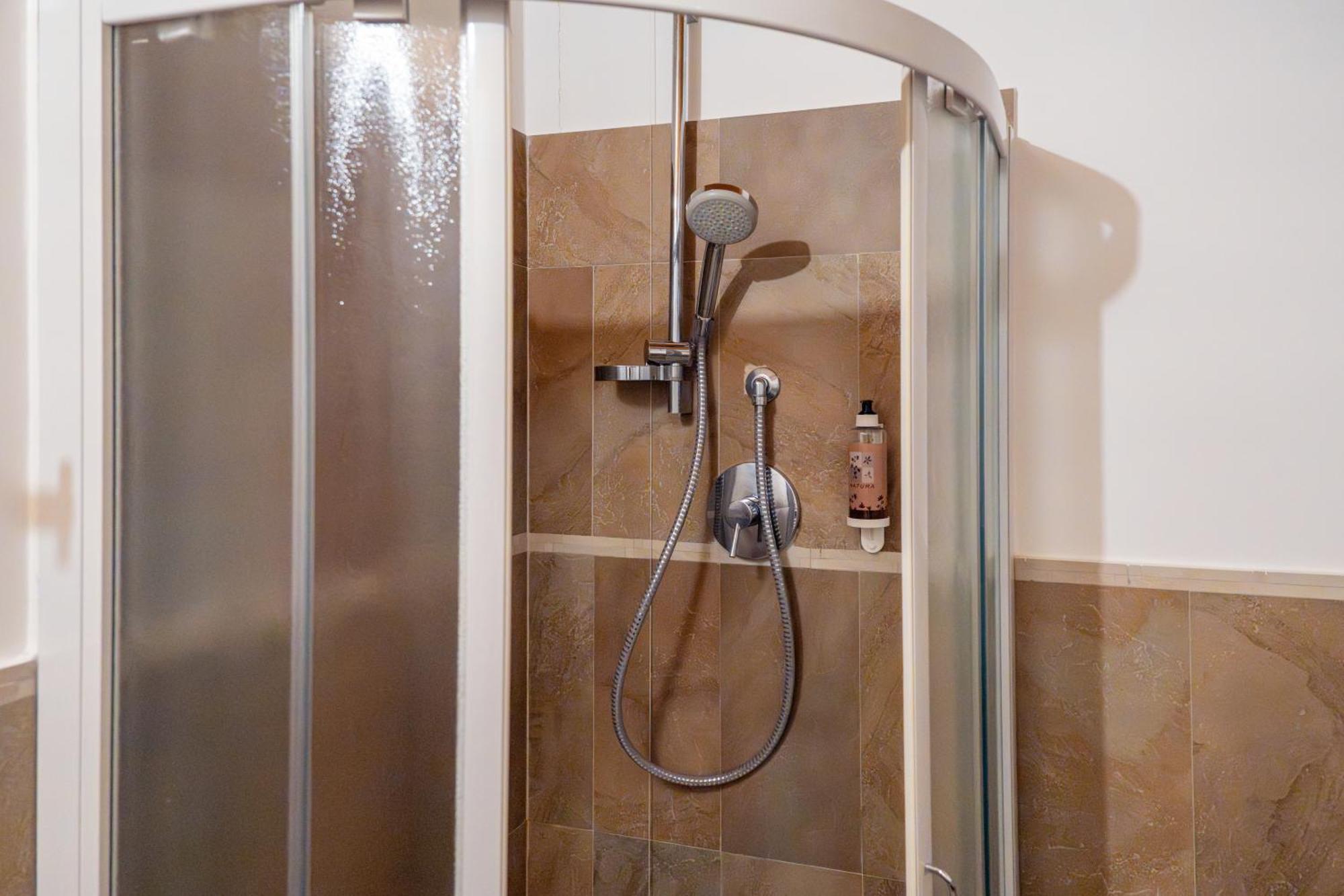Appartamento con 2 Camere da Letto (4 Adulti)