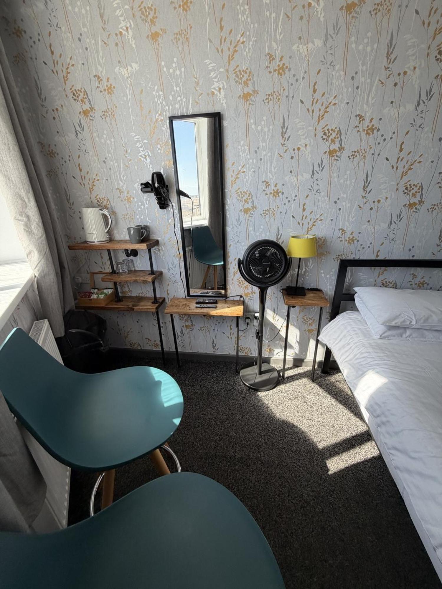 Double Room Private Bathroom