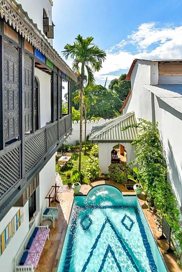 Pool Side Apartment