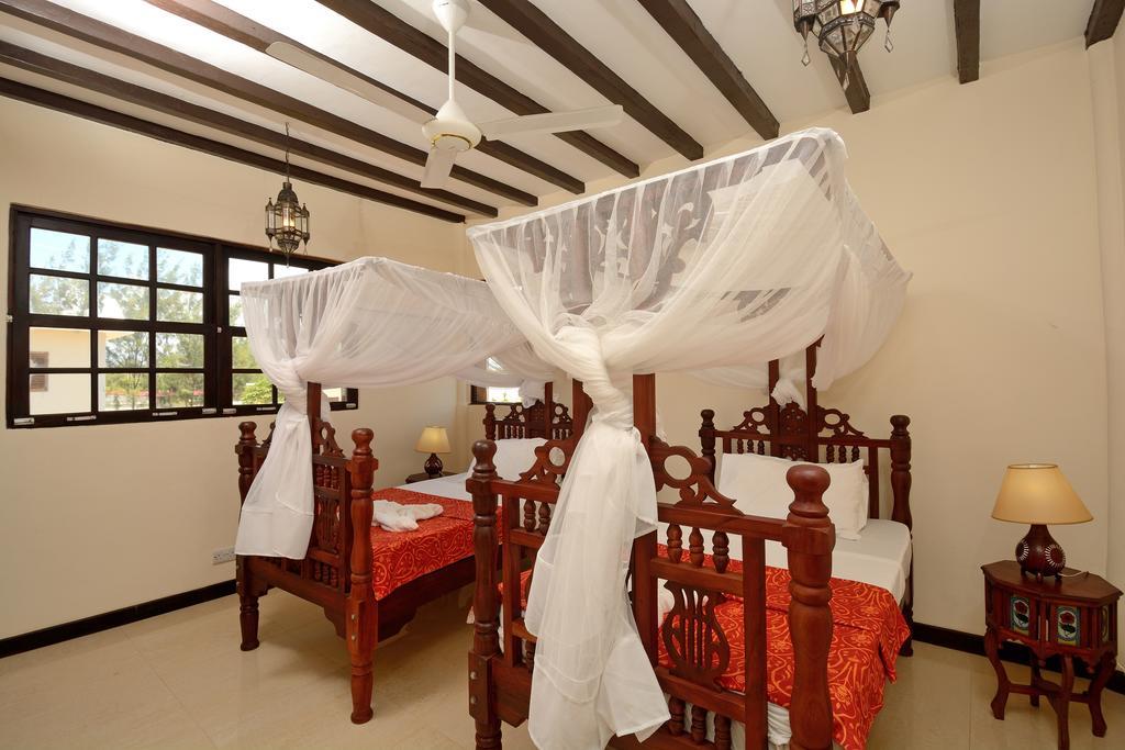 Four-Bedroom Villa Private Pool Ocean Front,422208816:JPEG