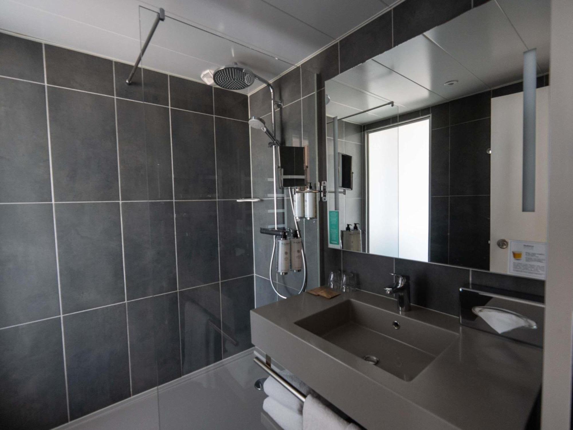 Superior Room with One Double Bed and One Sofa Bed - Dune and Parking Side