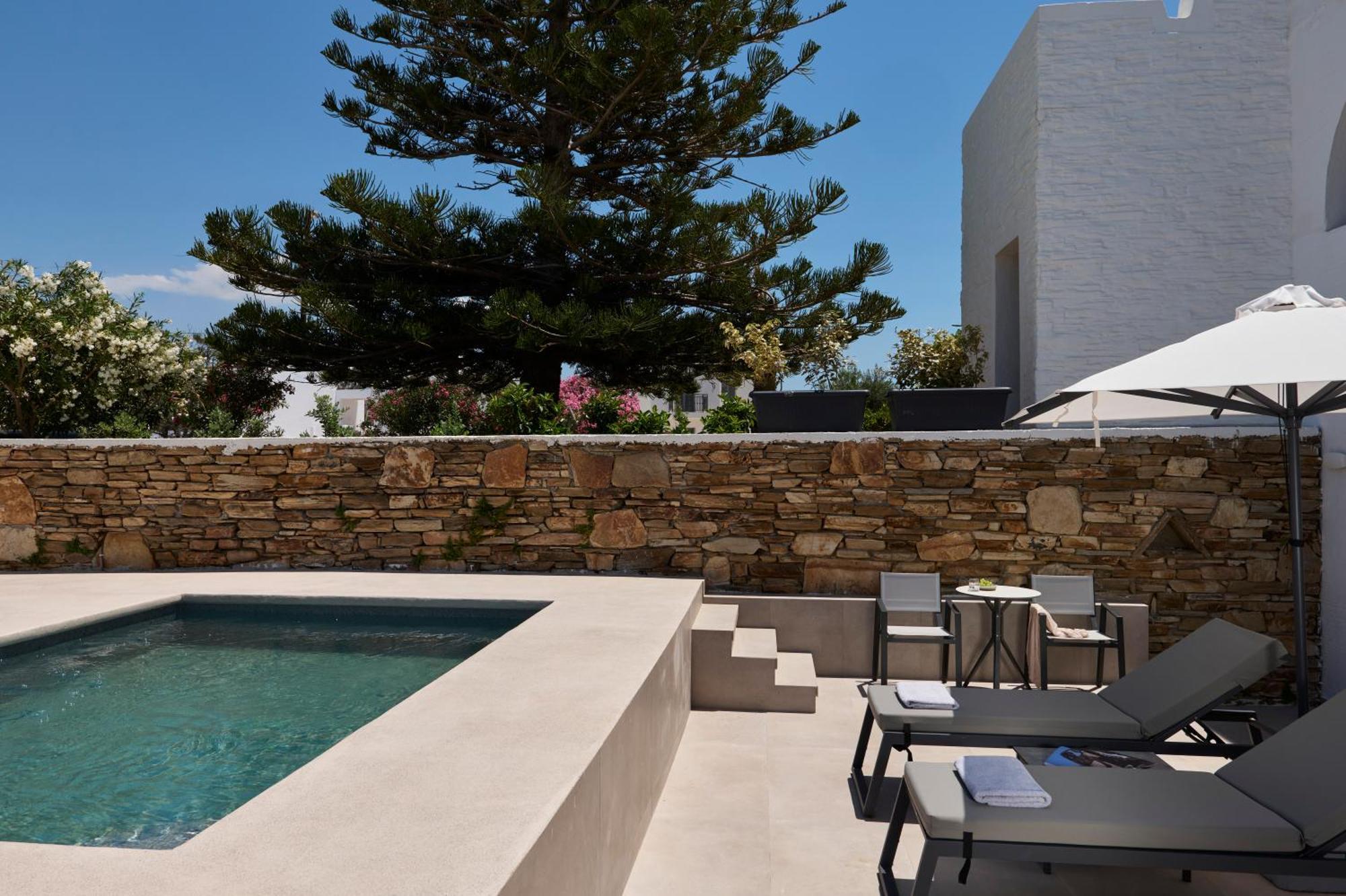 Habitación Familiar con piscina compartida