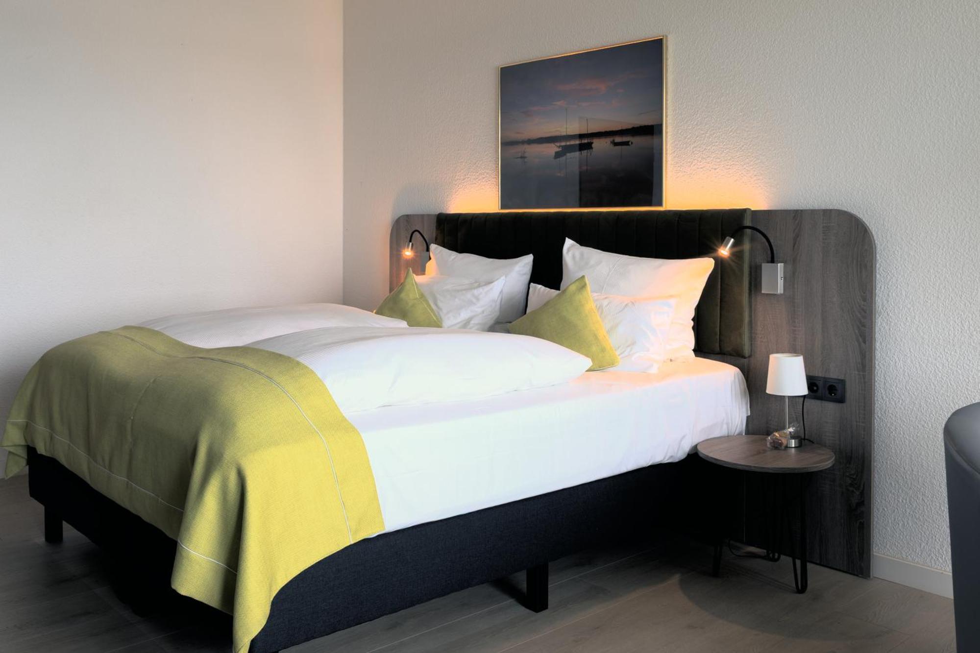 Single Room with Park View